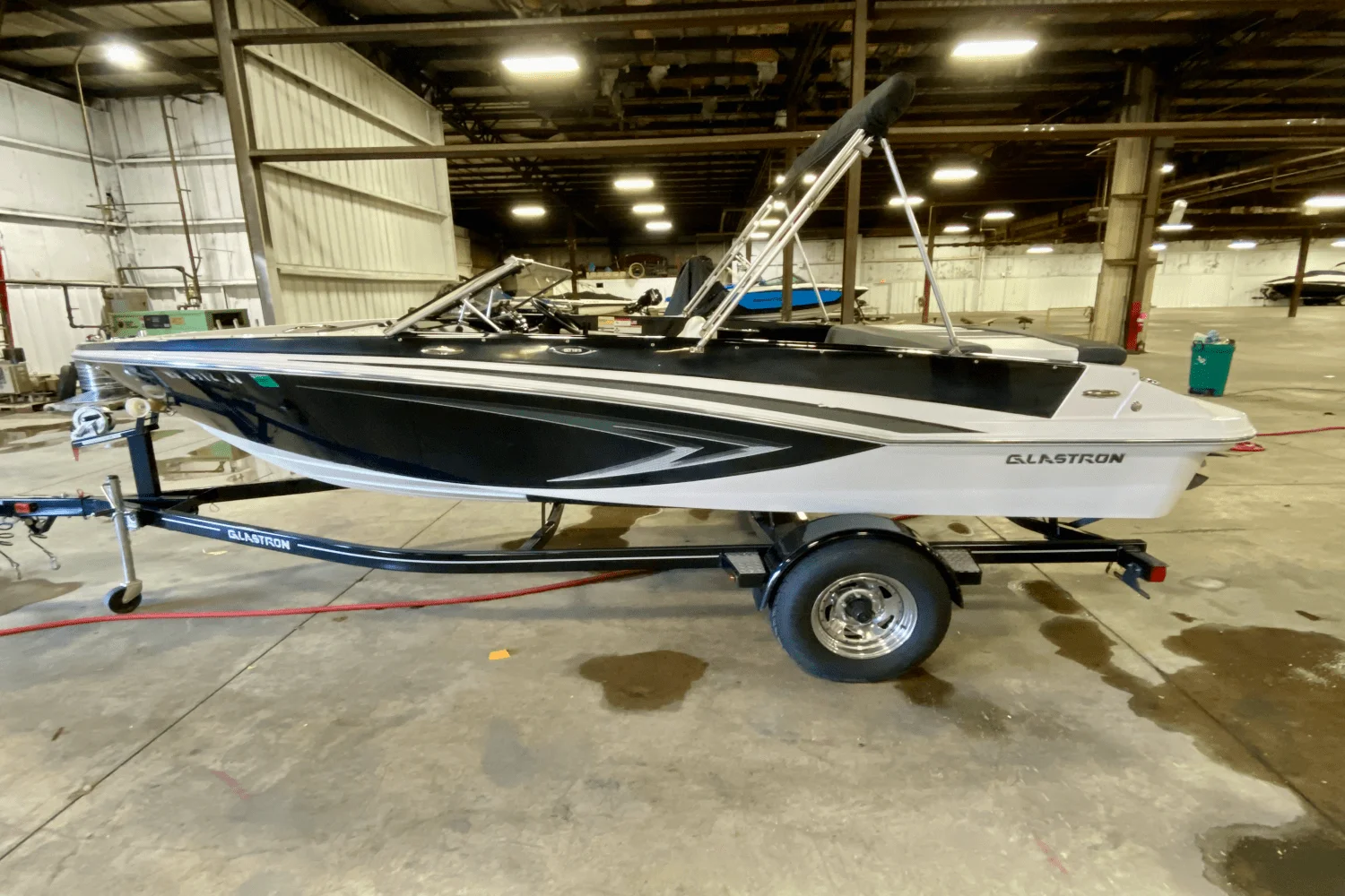 Thumbnail 2 for 2015 Glastron GT 185