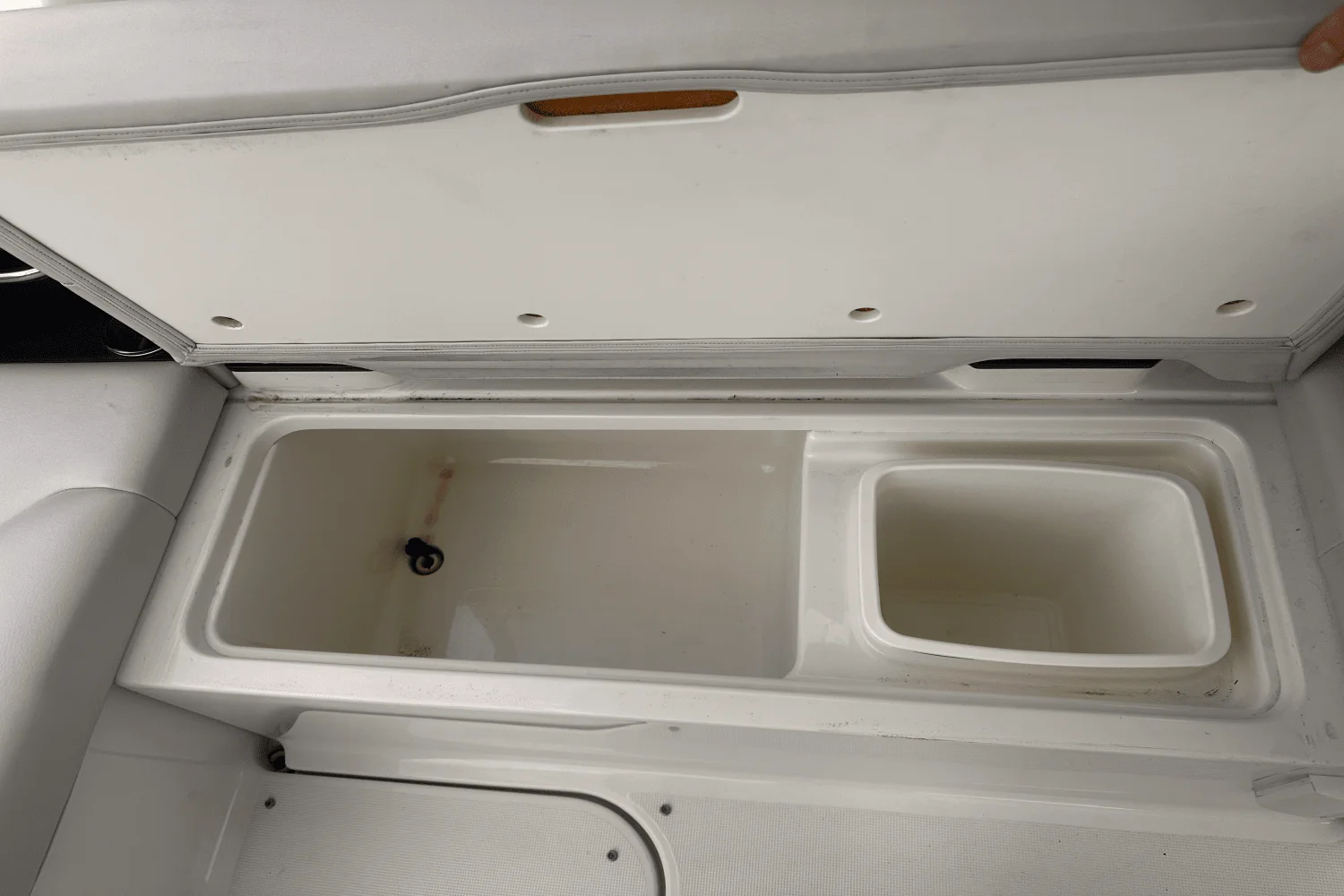 2020 Formula 330 CROSSOVER BOWRIDER Image Thumbnail #35