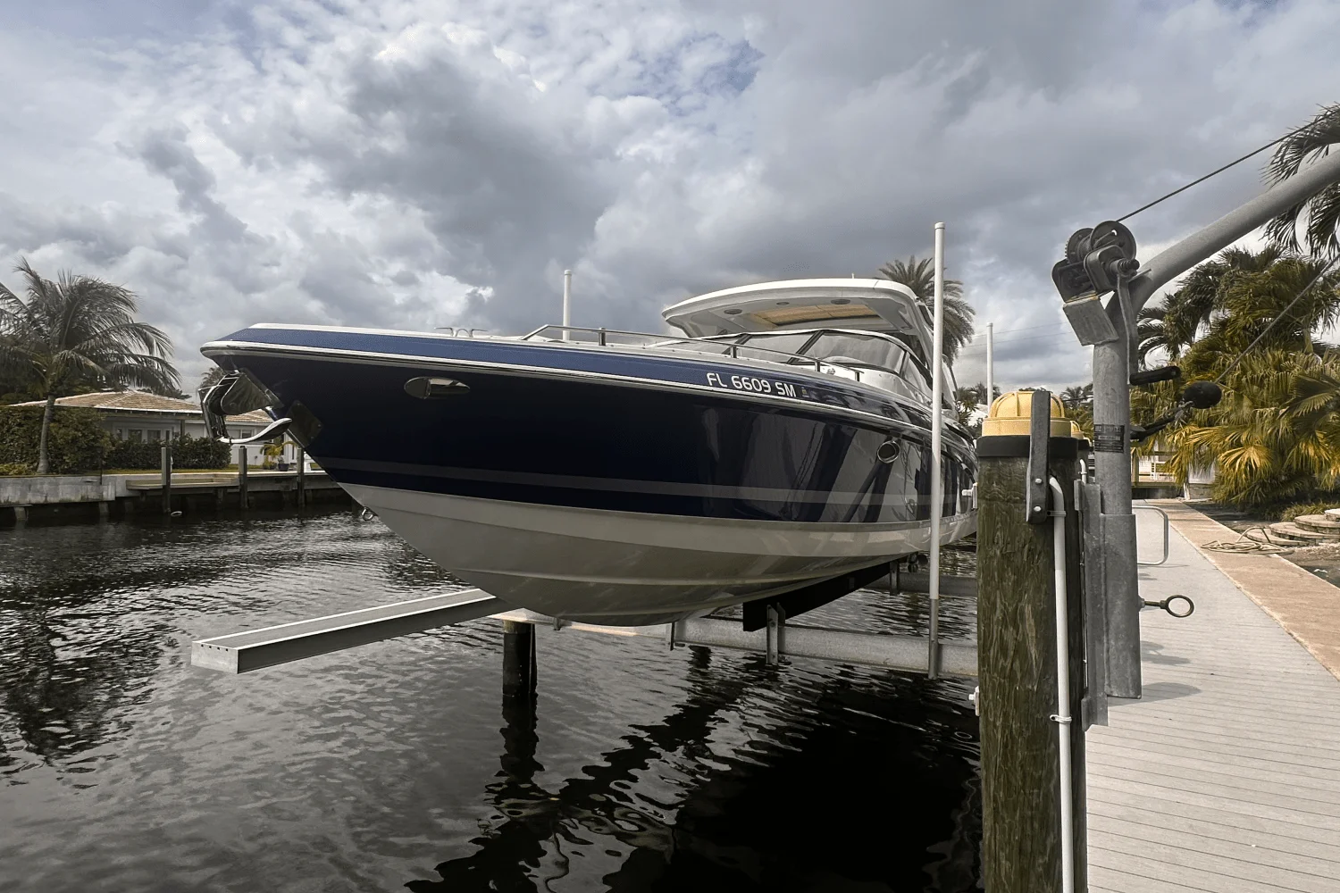 2020 Formula 330 CROSSOVER BOWRIDER Image Thumbnail #1