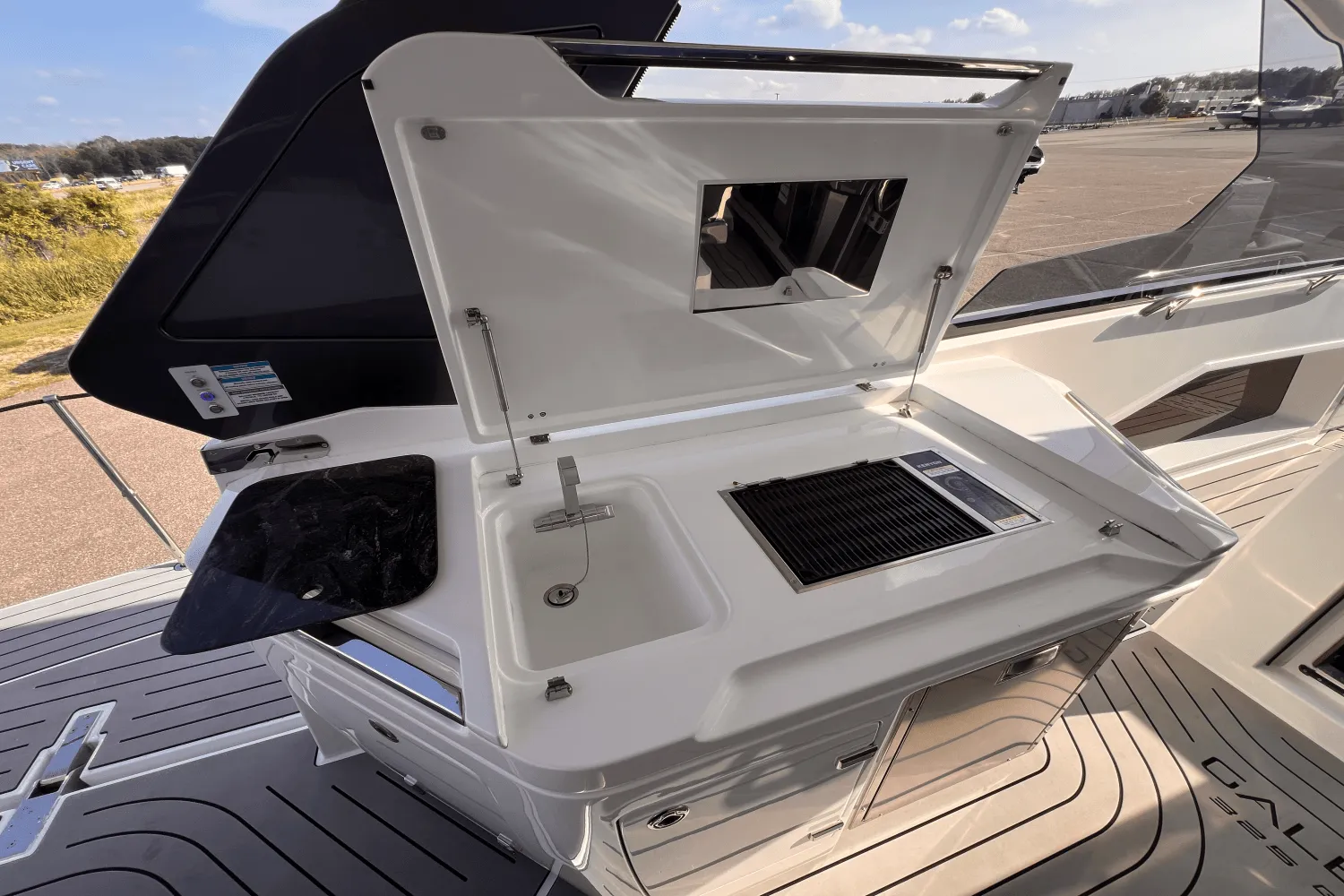2023 Galeon 325 GTO Image Thumbnail #7