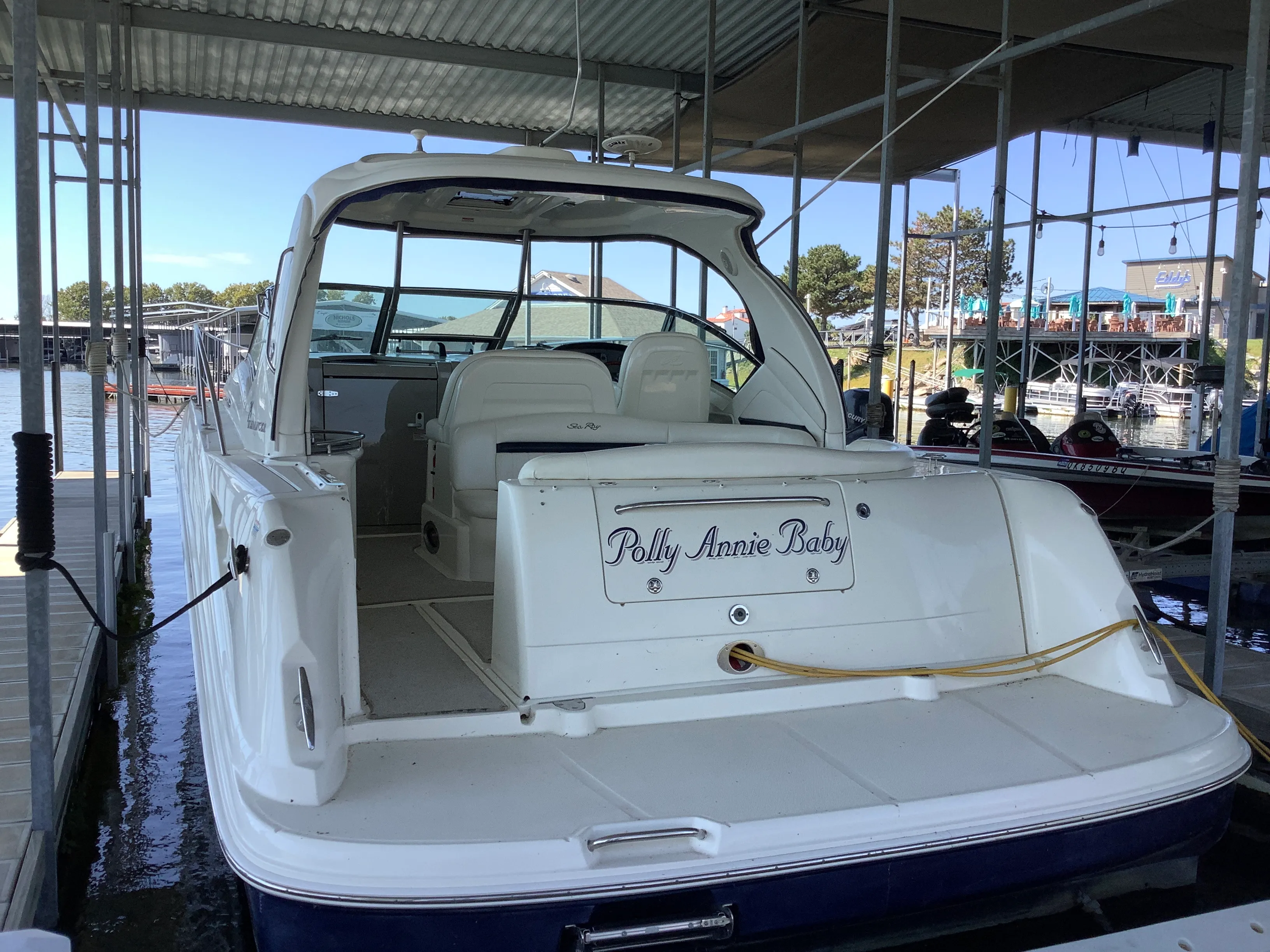 2004 Sea Ray 390 SUNDANCER Image Thumbnail #6