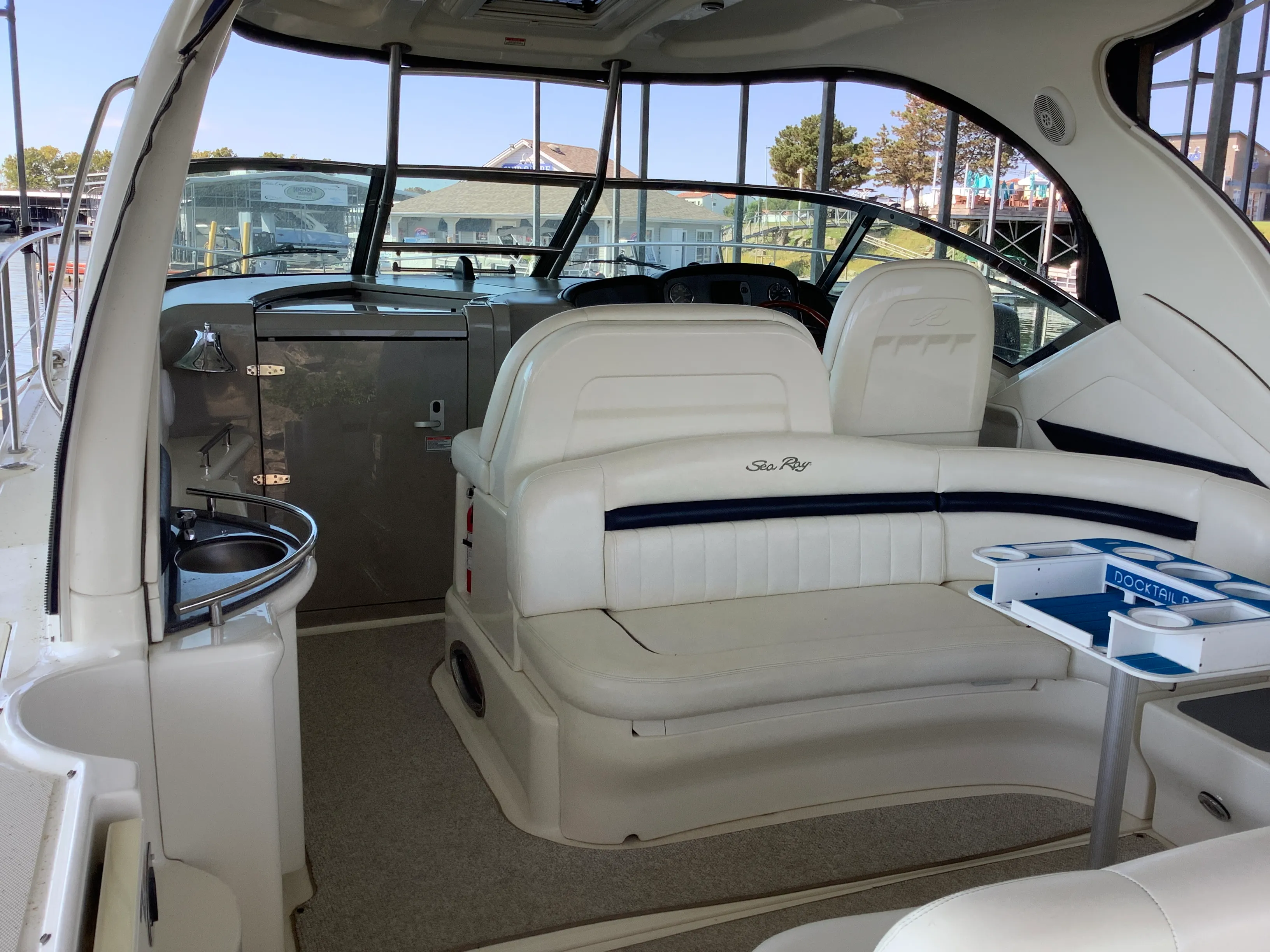 2004 Sea Ray 390 SUNDANCER Image Thumbnail #14