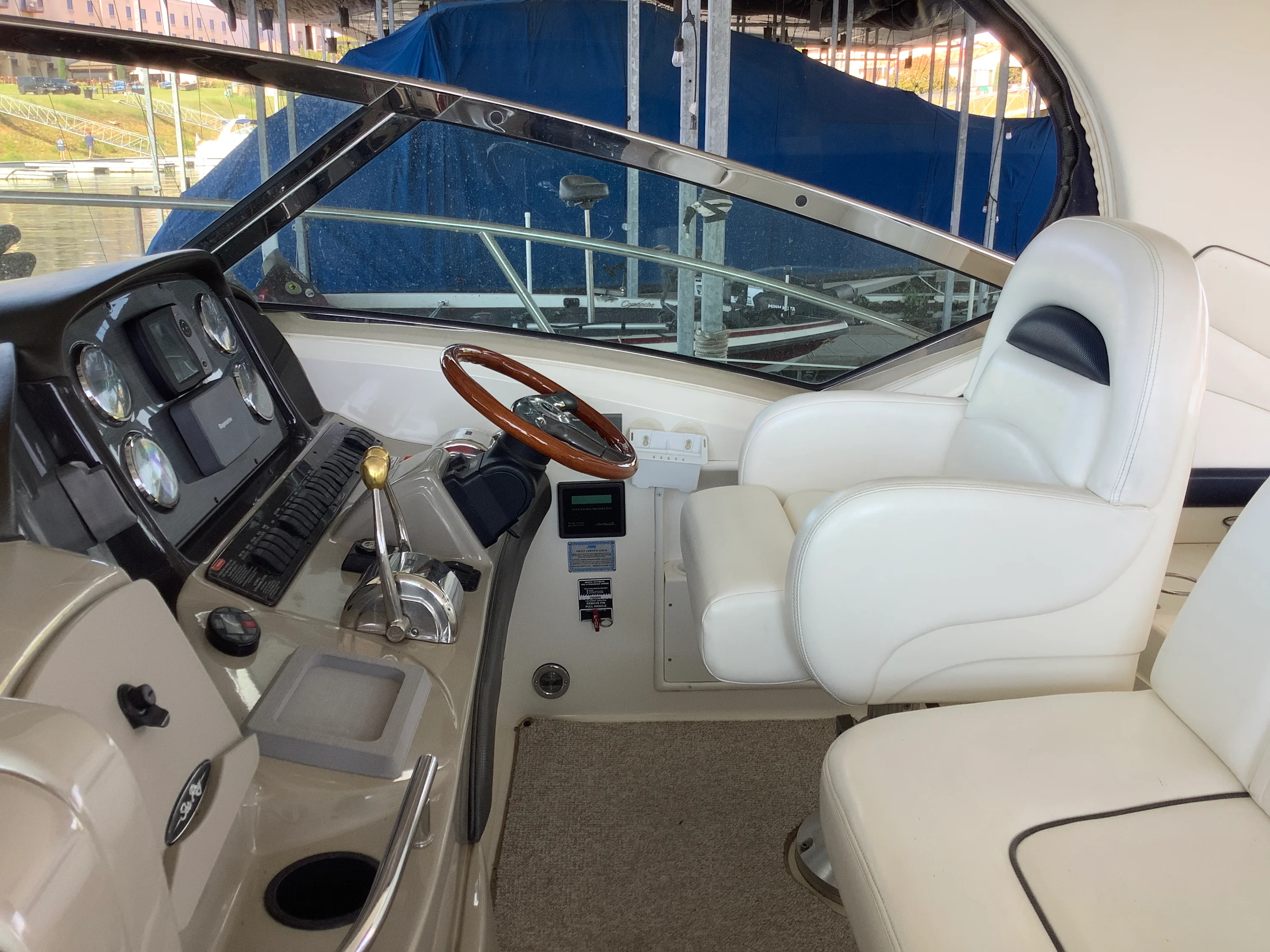 2004 Sea Ray 390 SUNDANCER Image Thumbnail #21