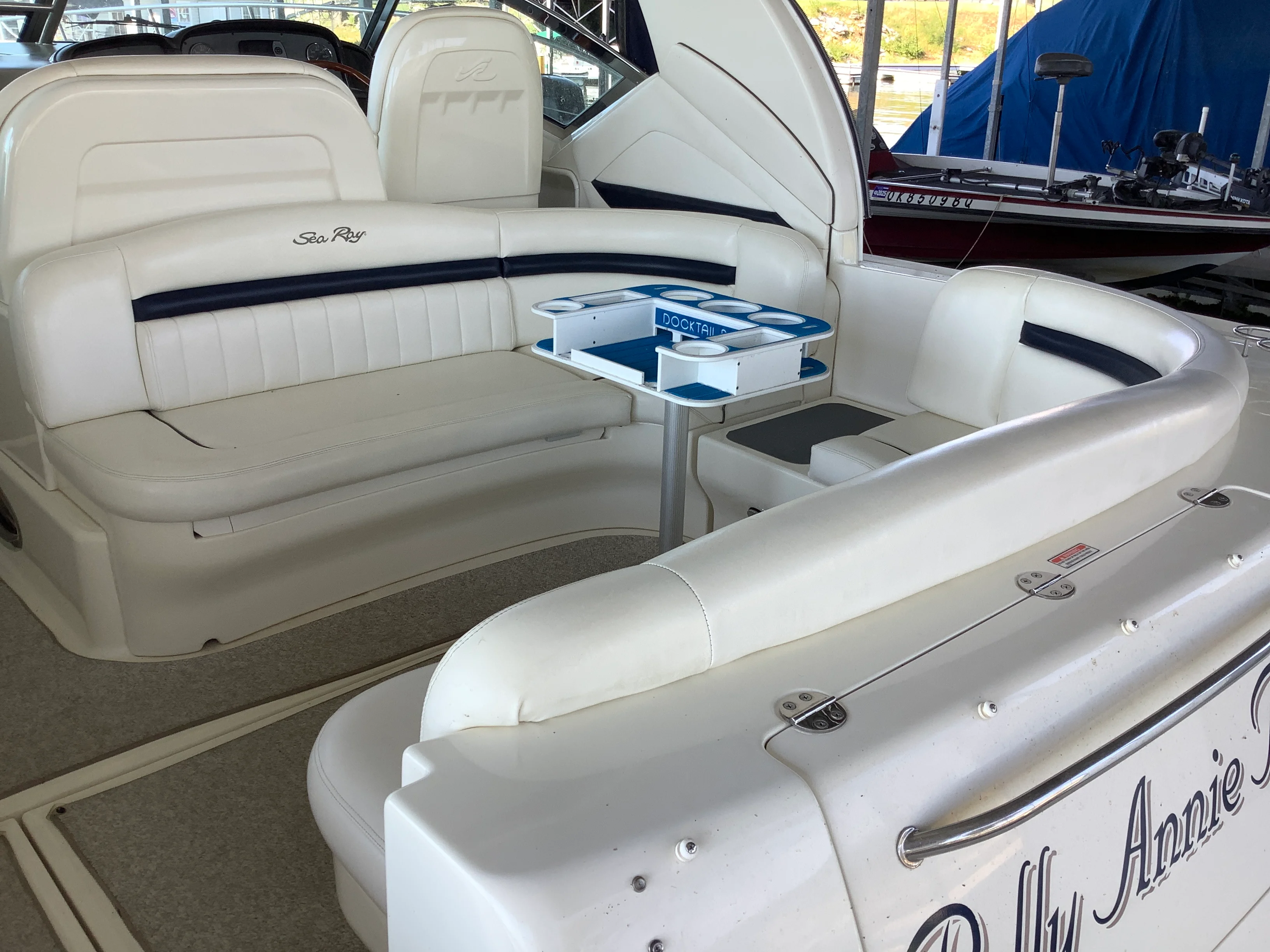 2004 Sea Ray 390 SUNDANCER Image Thumbnail #13