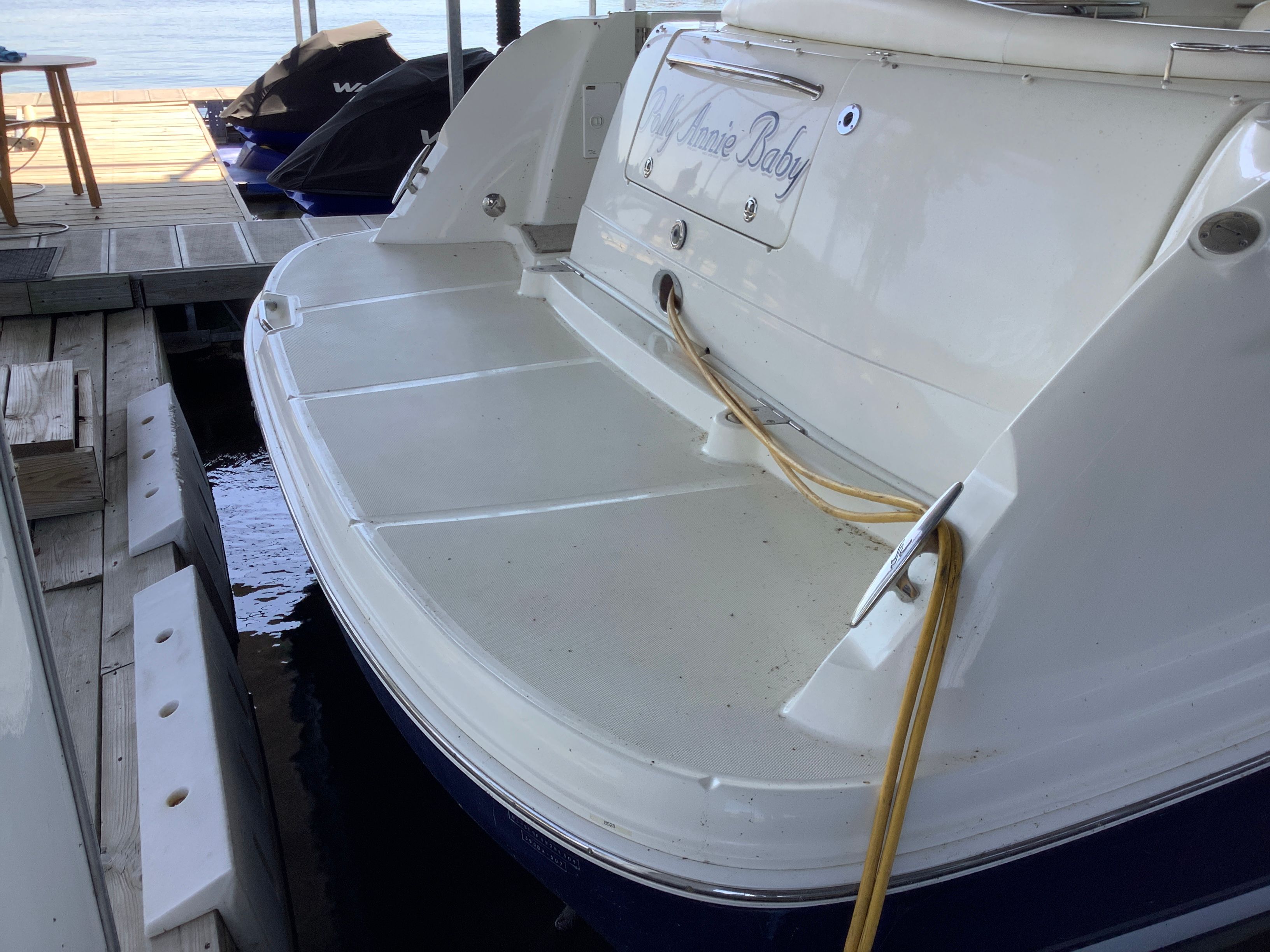 2004 Sea Ray 390 SUNDANCER Image Thumbnail #12