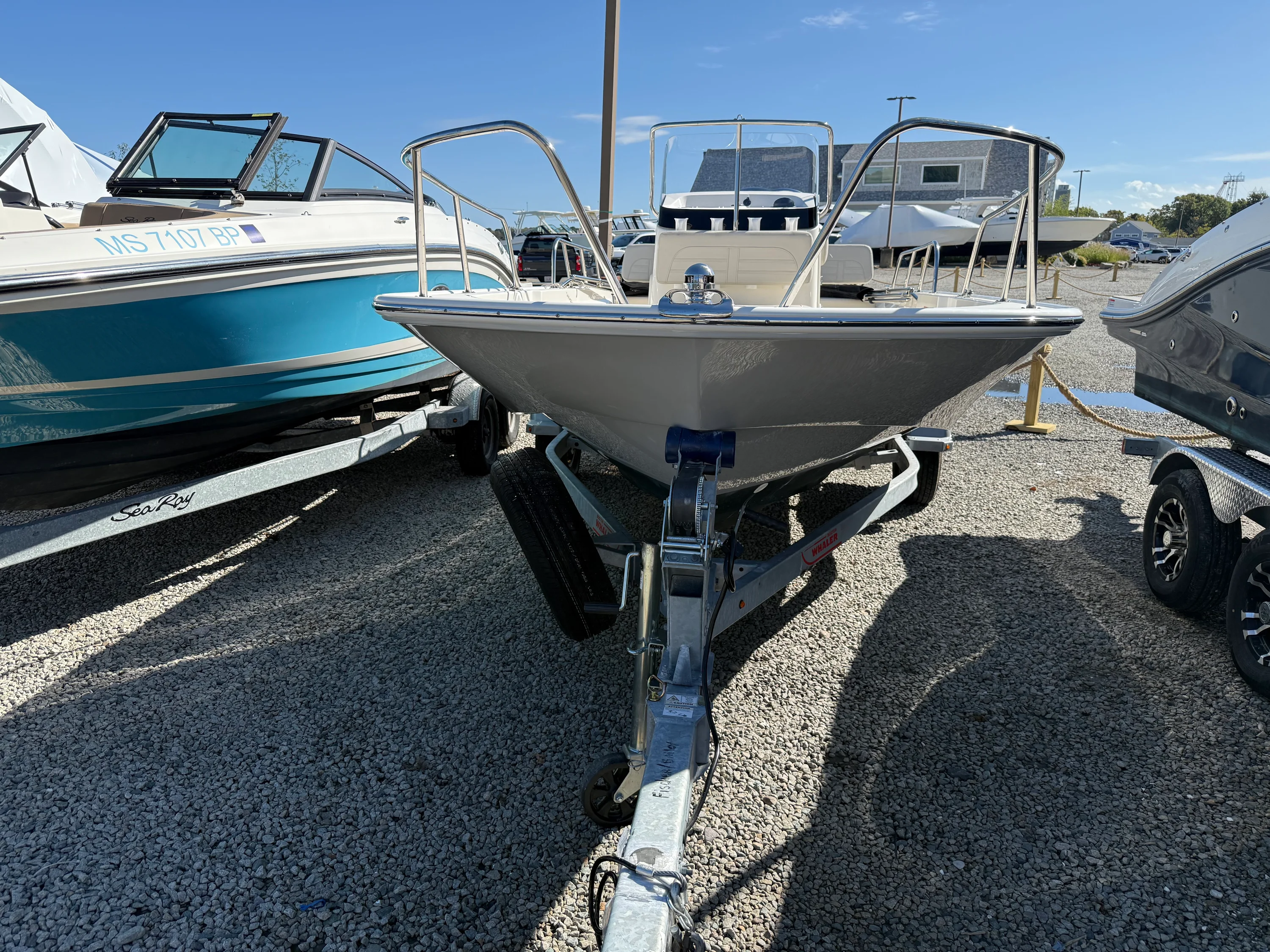 2024 Boston Whaler 170 MONTAUK Image Thumbnail #3