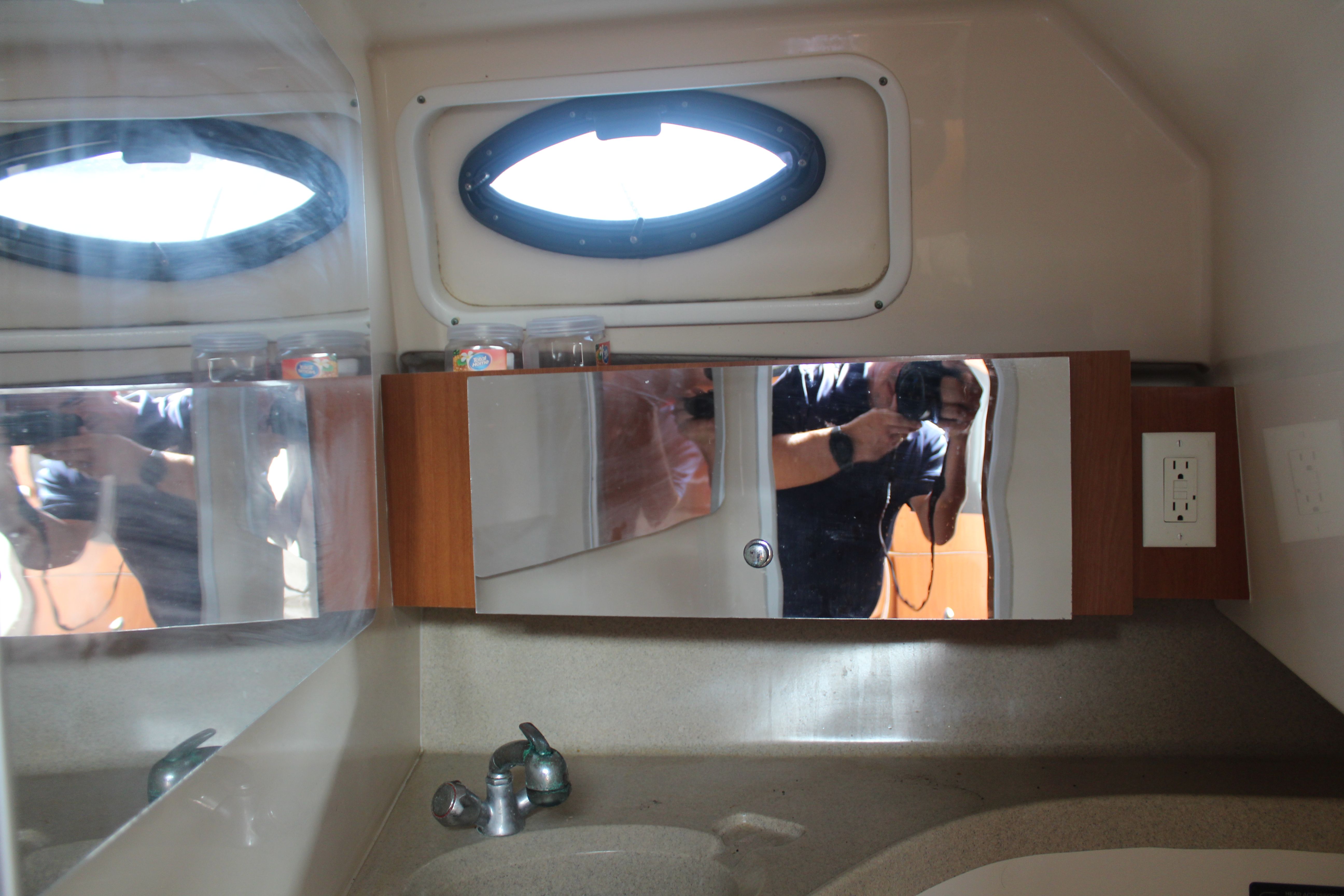 2004 Wellcraft 290 COASTAL Image Thumbnail #26