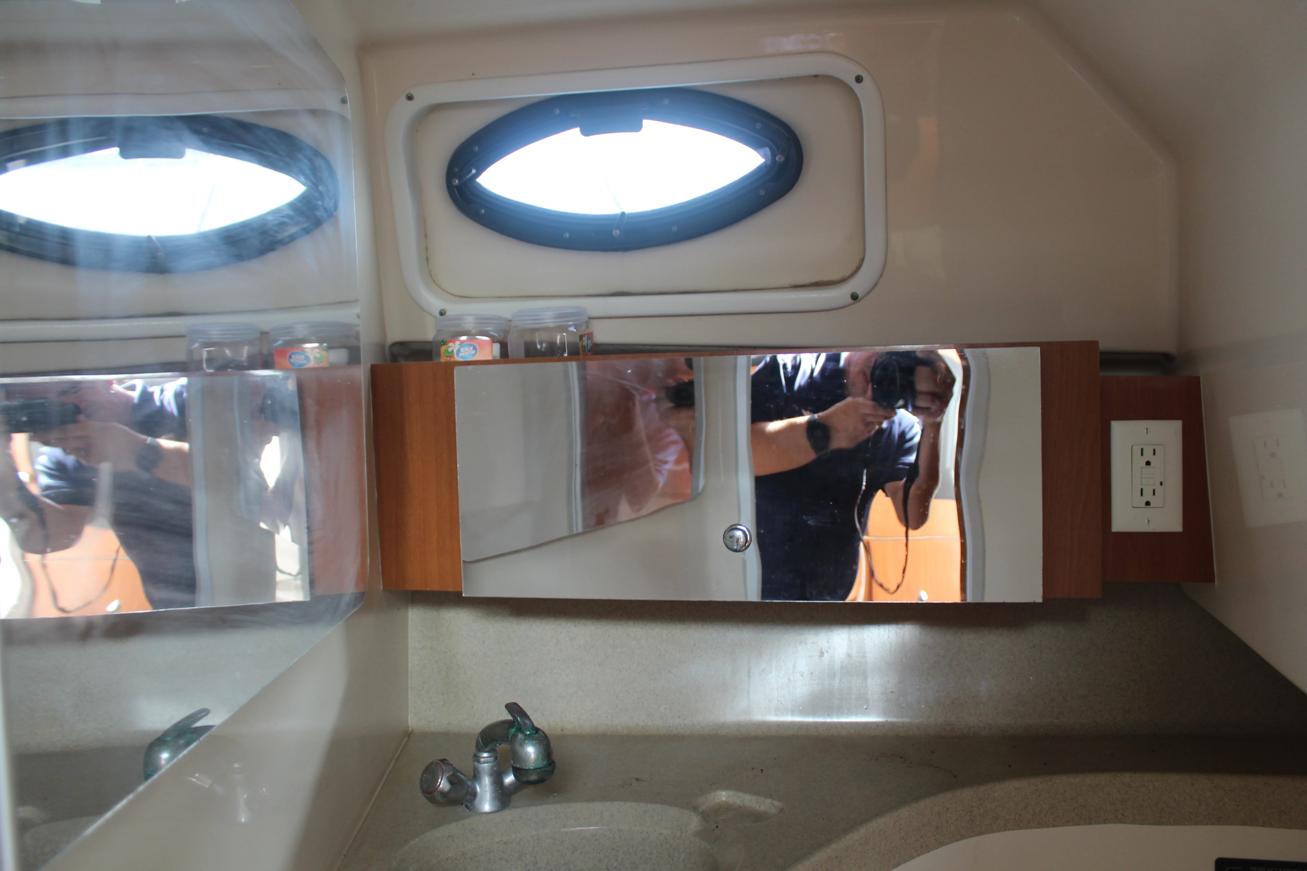 2004 Wellcraft 290 COASTAL Image Thumbnail #26