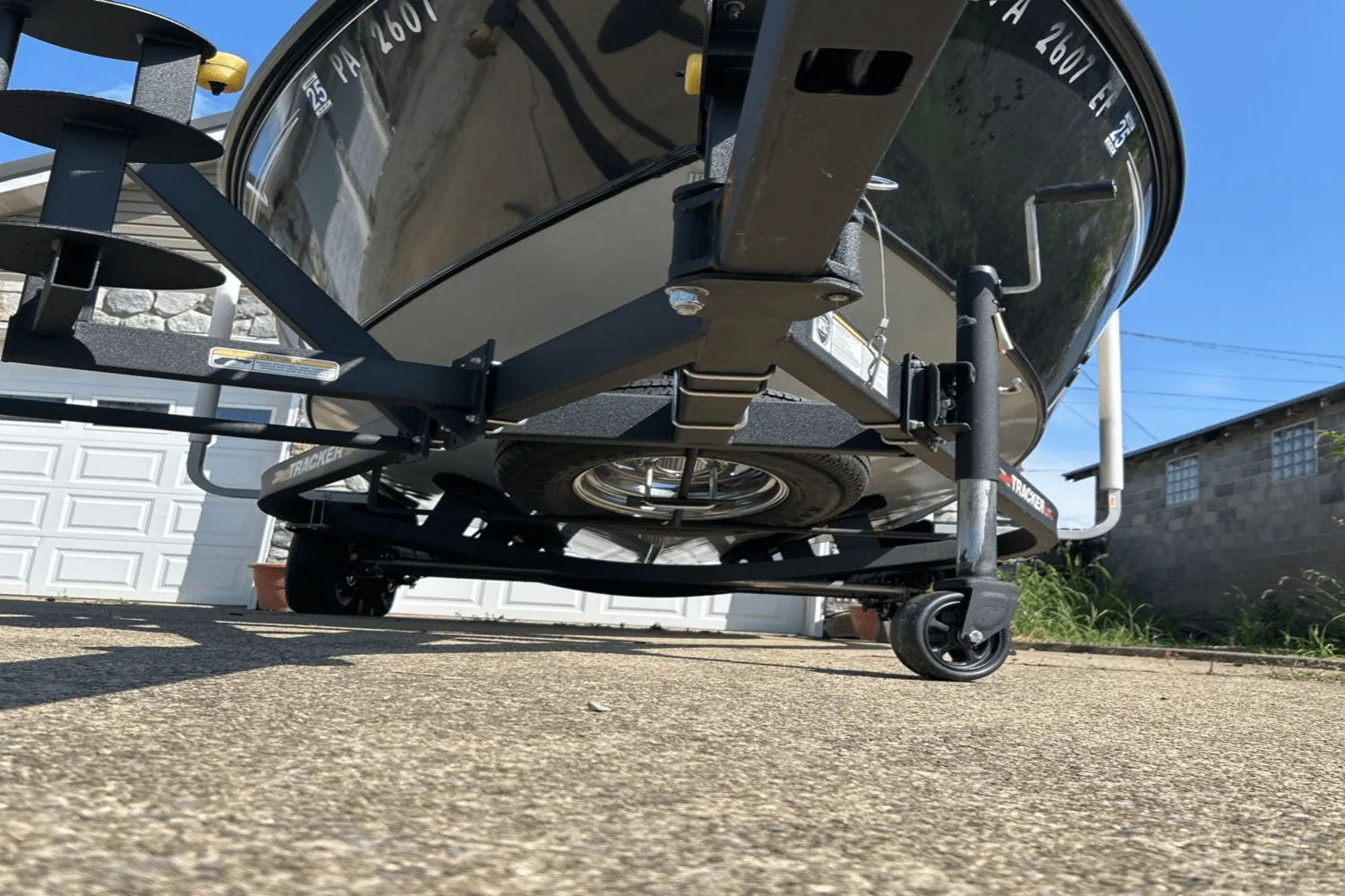 2024 Sun Tracker TARGA V 18 Image Thumbnail #8