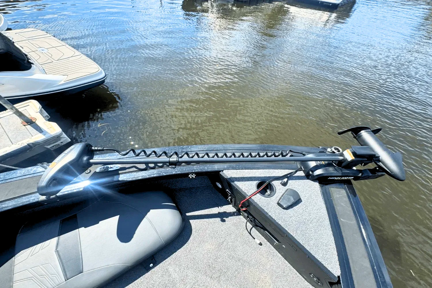 2024 Tracker TARGA V 18 Image Thumbnail #20