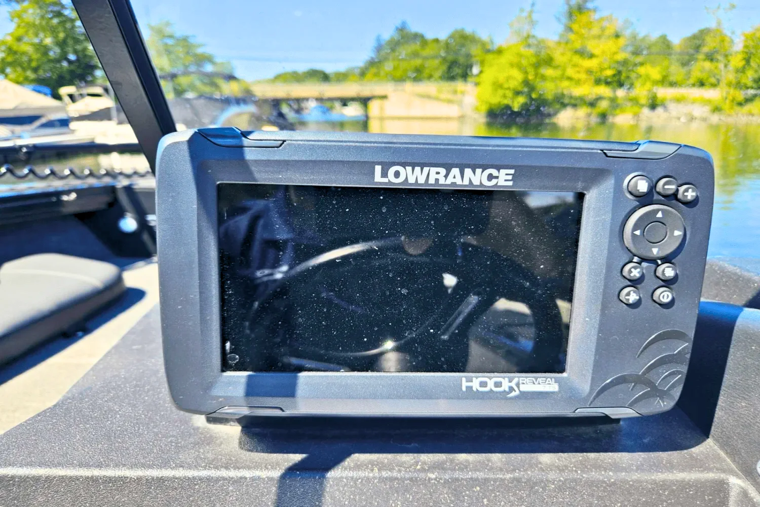 2024 Tracker TARGA V 18 Image Thumbnail #11