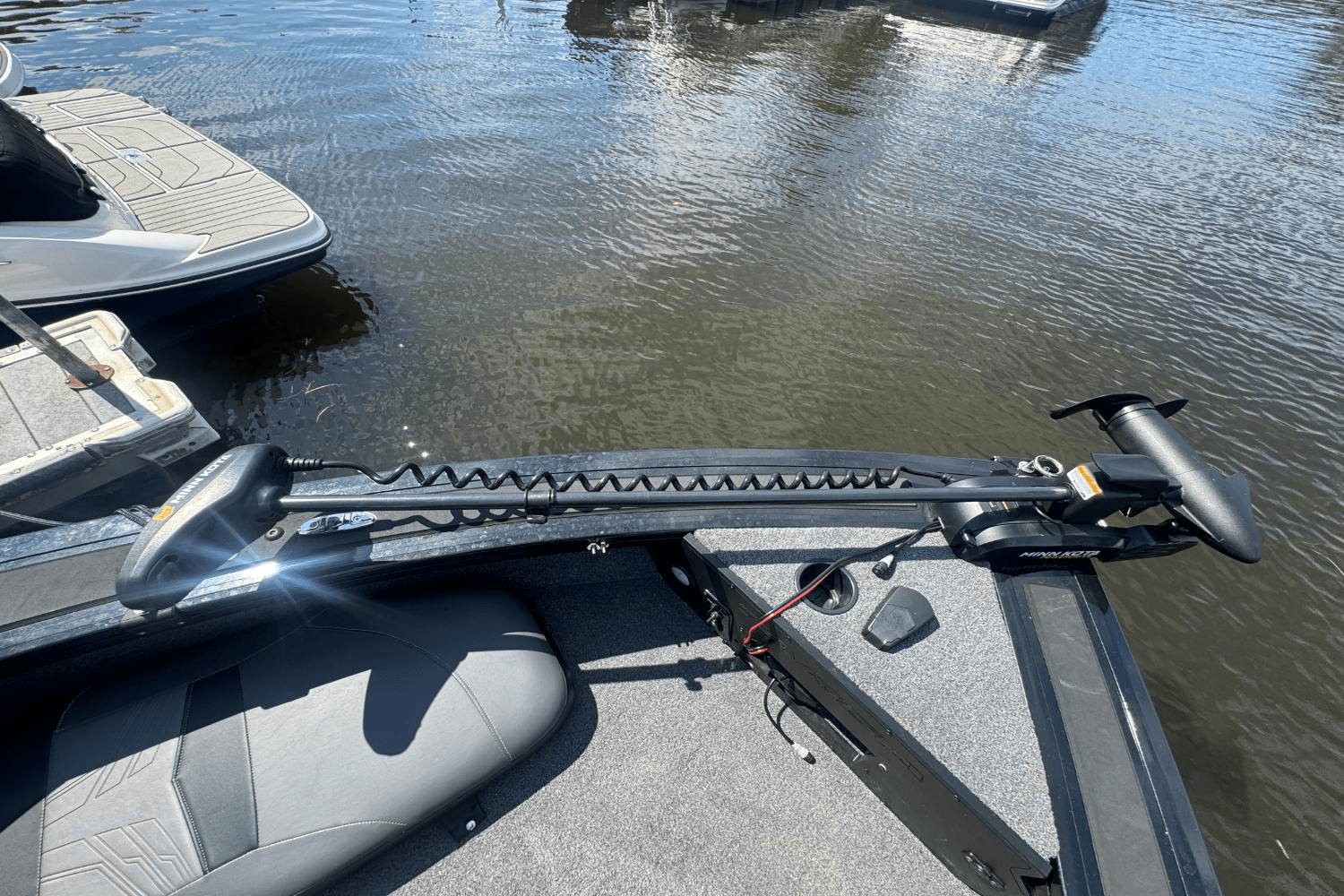 2024 Sun Tracker TARGA V 18 Image Thumbnail #21