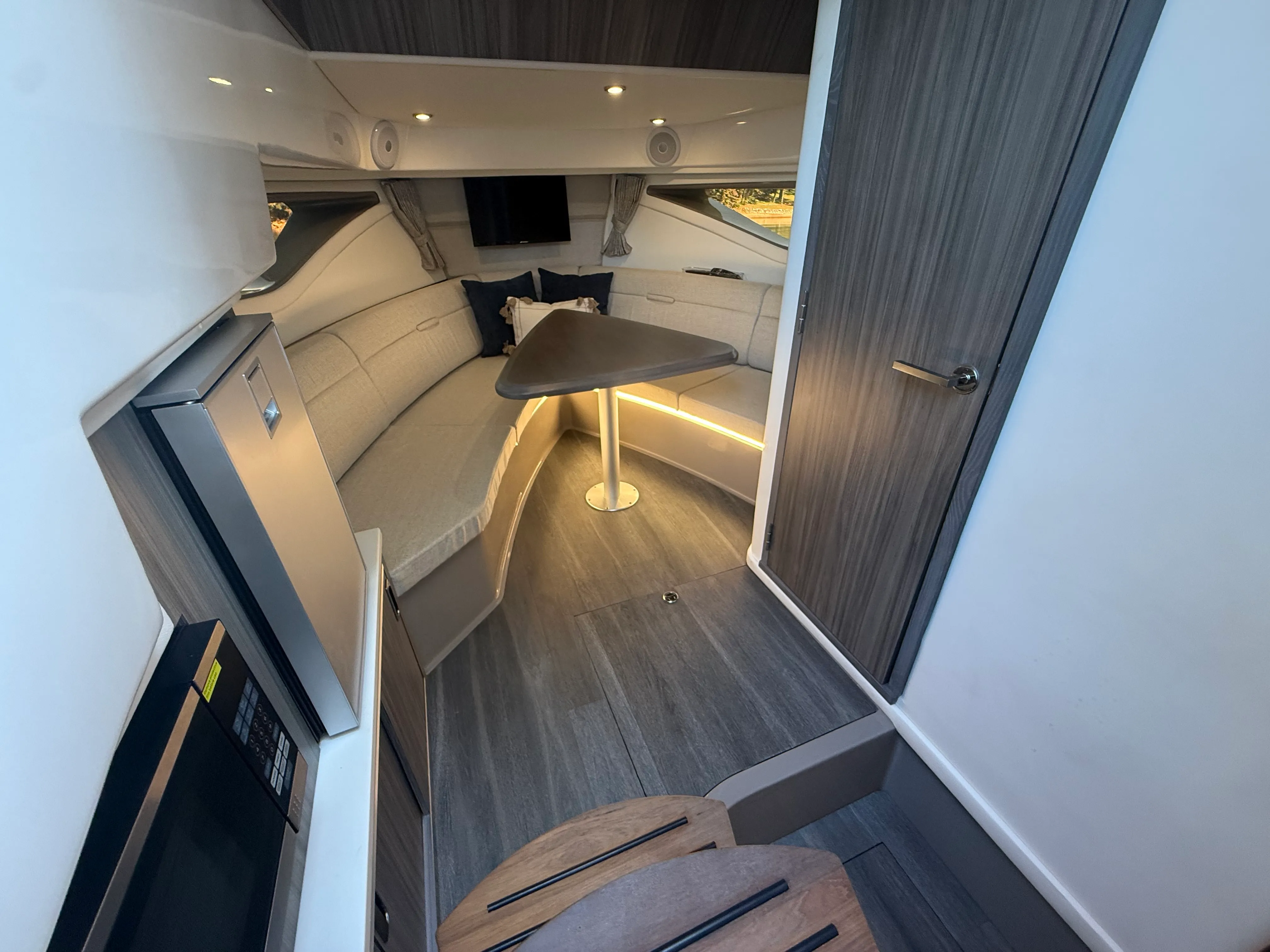2024 Sea Ray 320 SUNDANCER Image Thumbnail #63