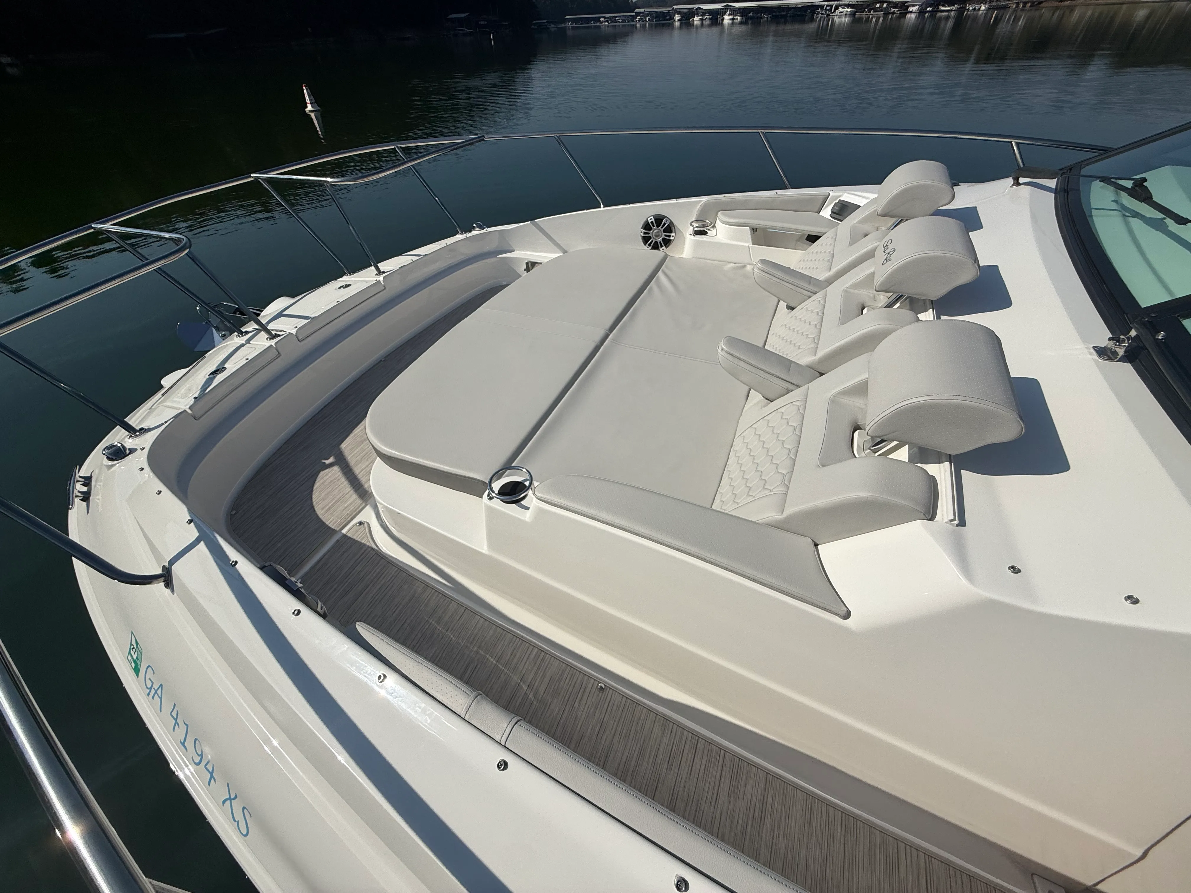2024 Sea Ray 320 SUNDANCER Image Thumbnail #57