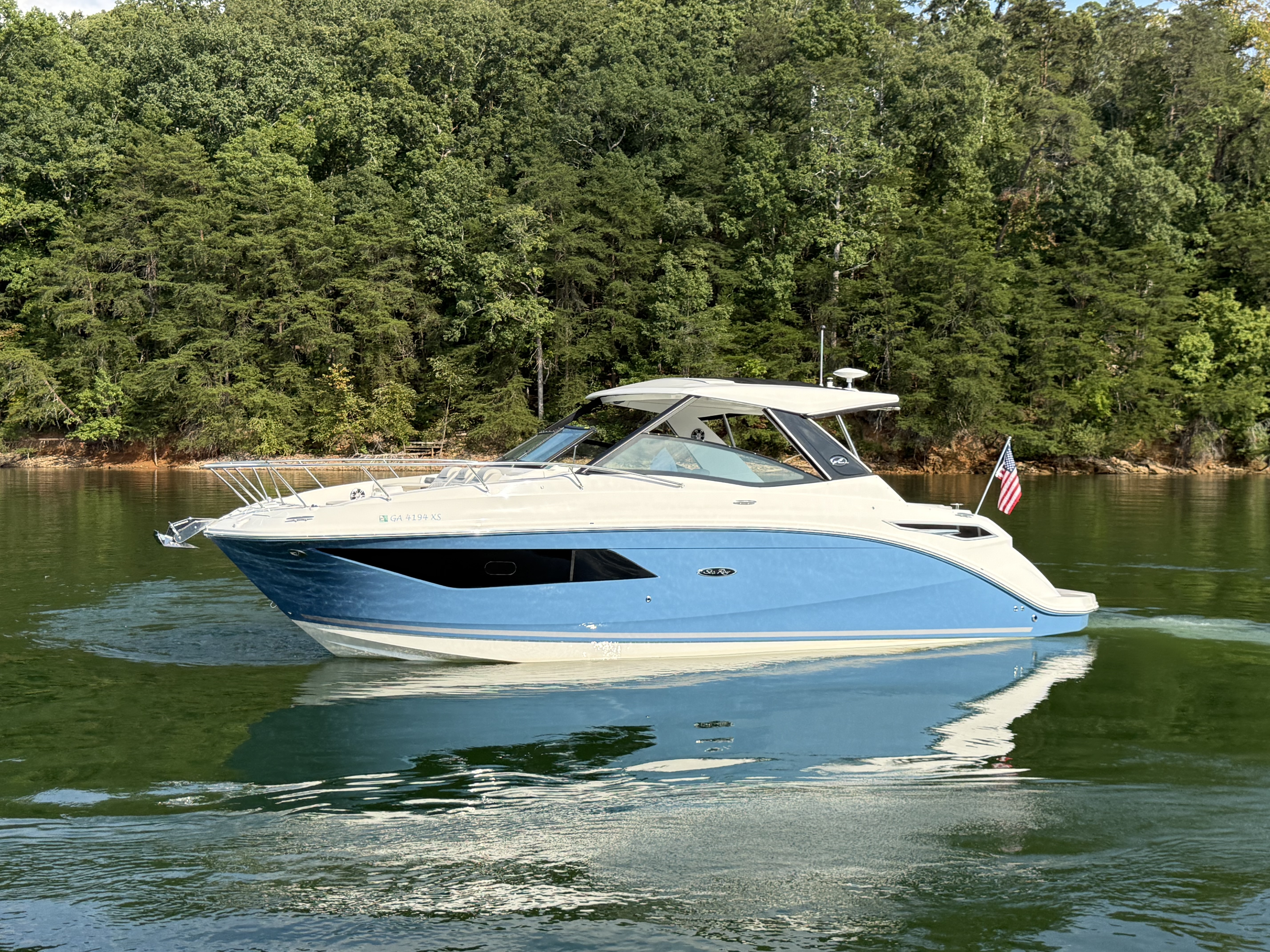 2024 Sea Ray 320 SUNDANCER Image Thumbnail #0