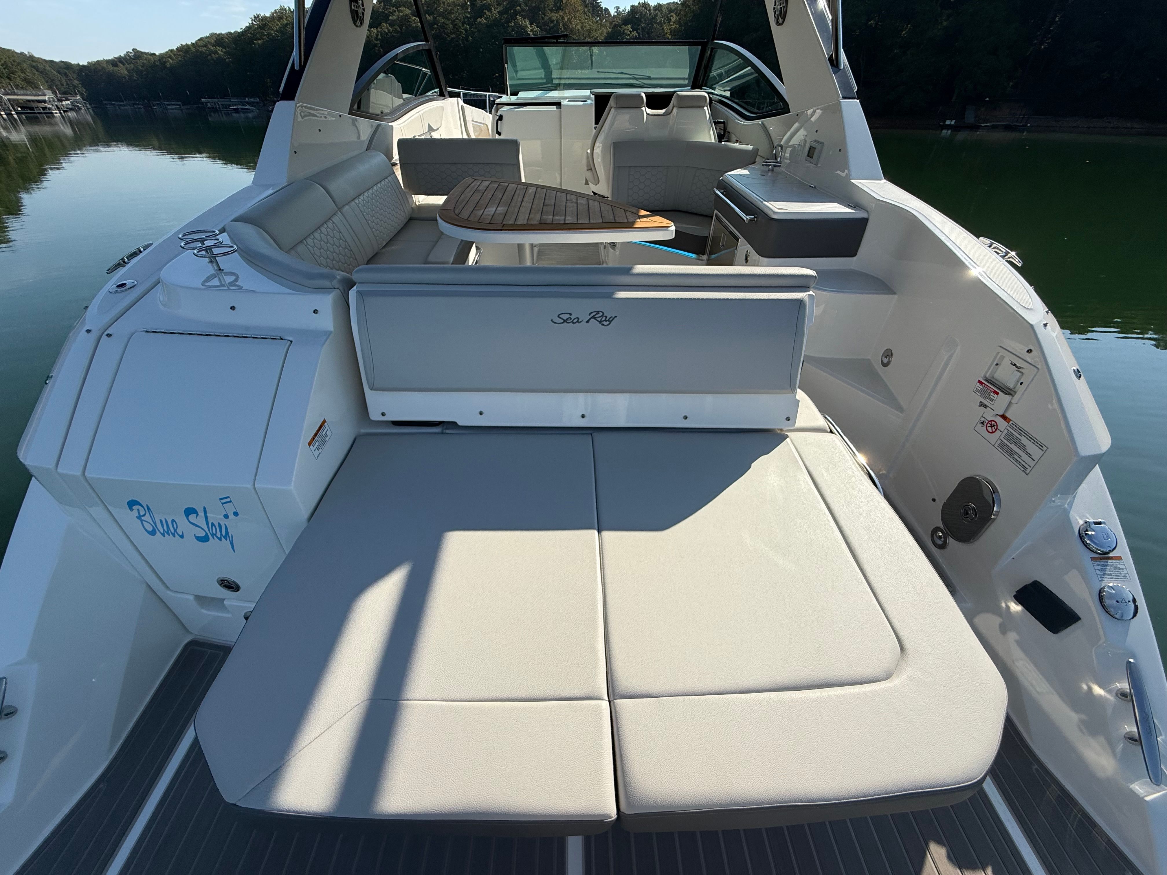 2024 Sea Ray 320 SUNDANCER Image Thumbnail #25