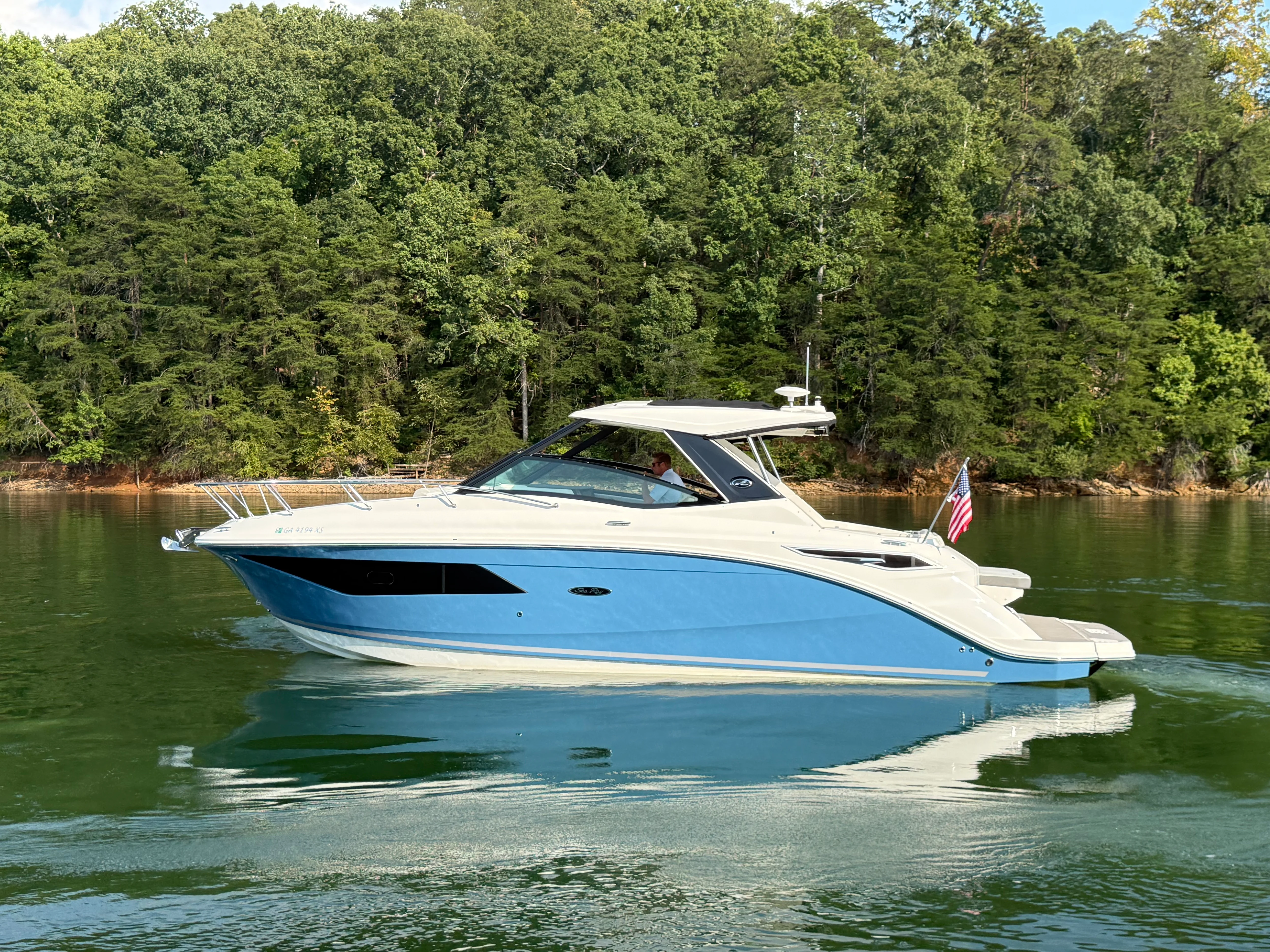 2024 Sea Ray 320 SUNDANCER Image Thumbnail #14