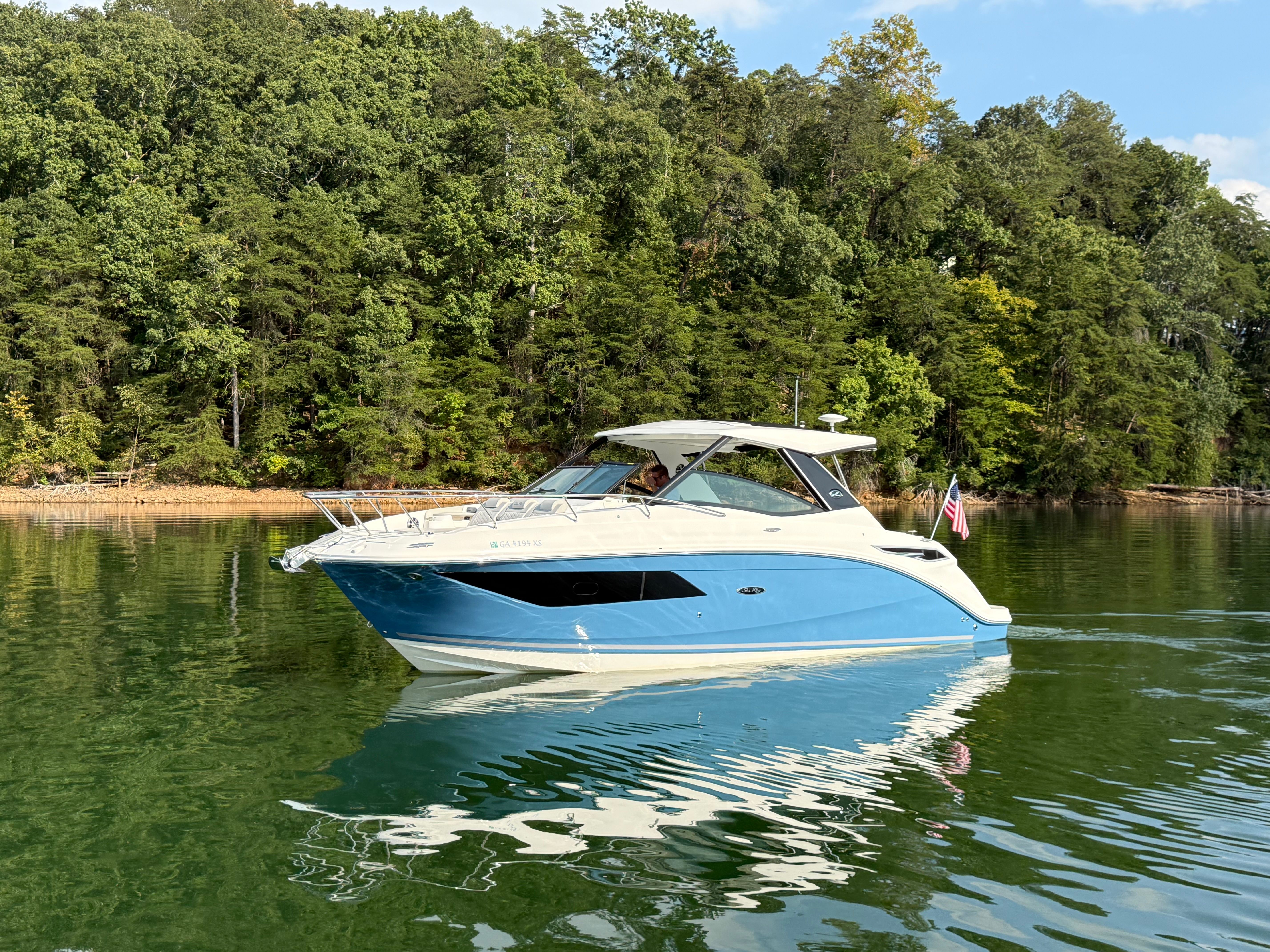 2024 Sea Ray 320 SUNDANCER Image Thumbnail #12