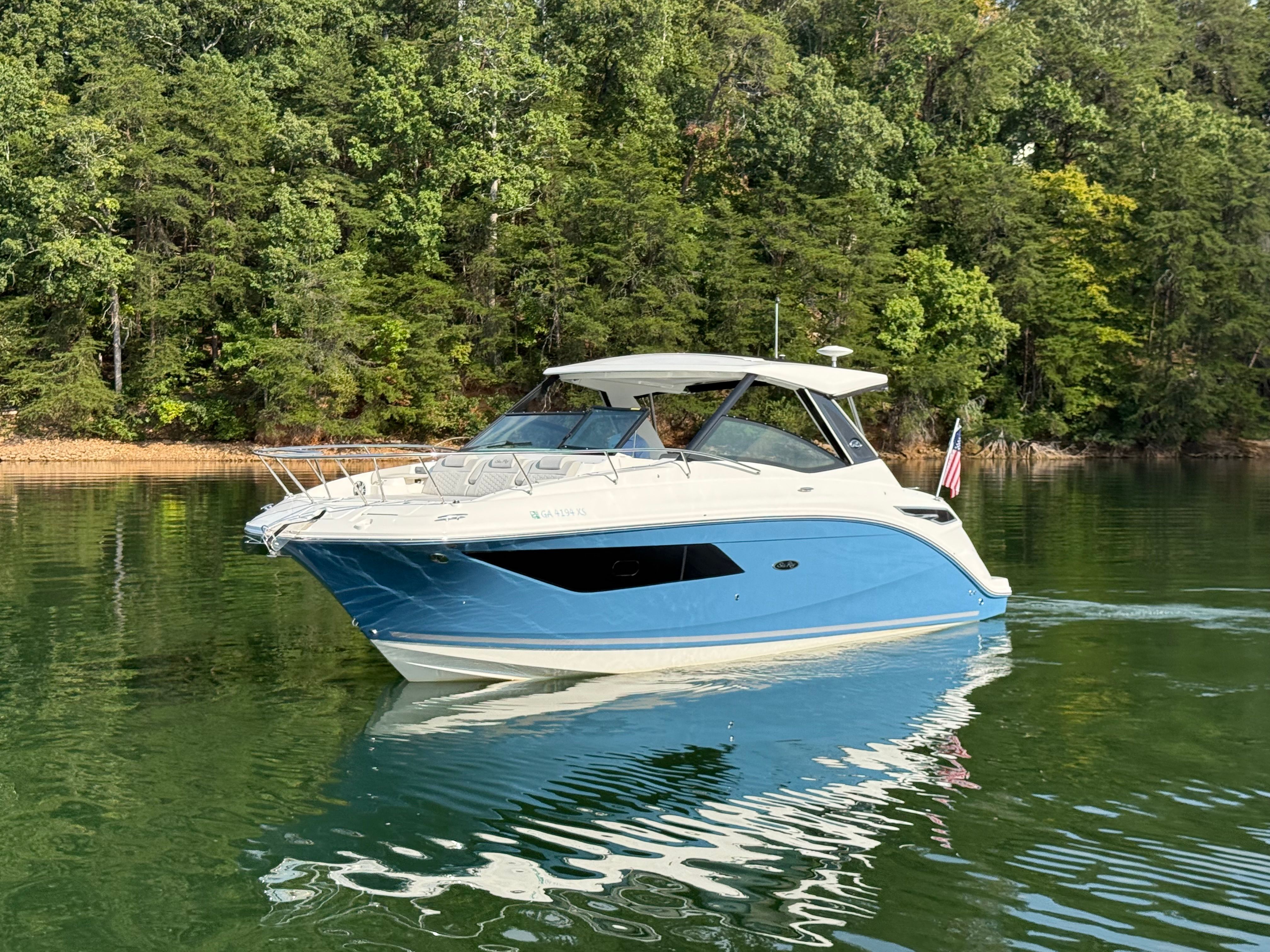 2024 Sea Ray 320 SUNDANCER Image Thumbnail #1