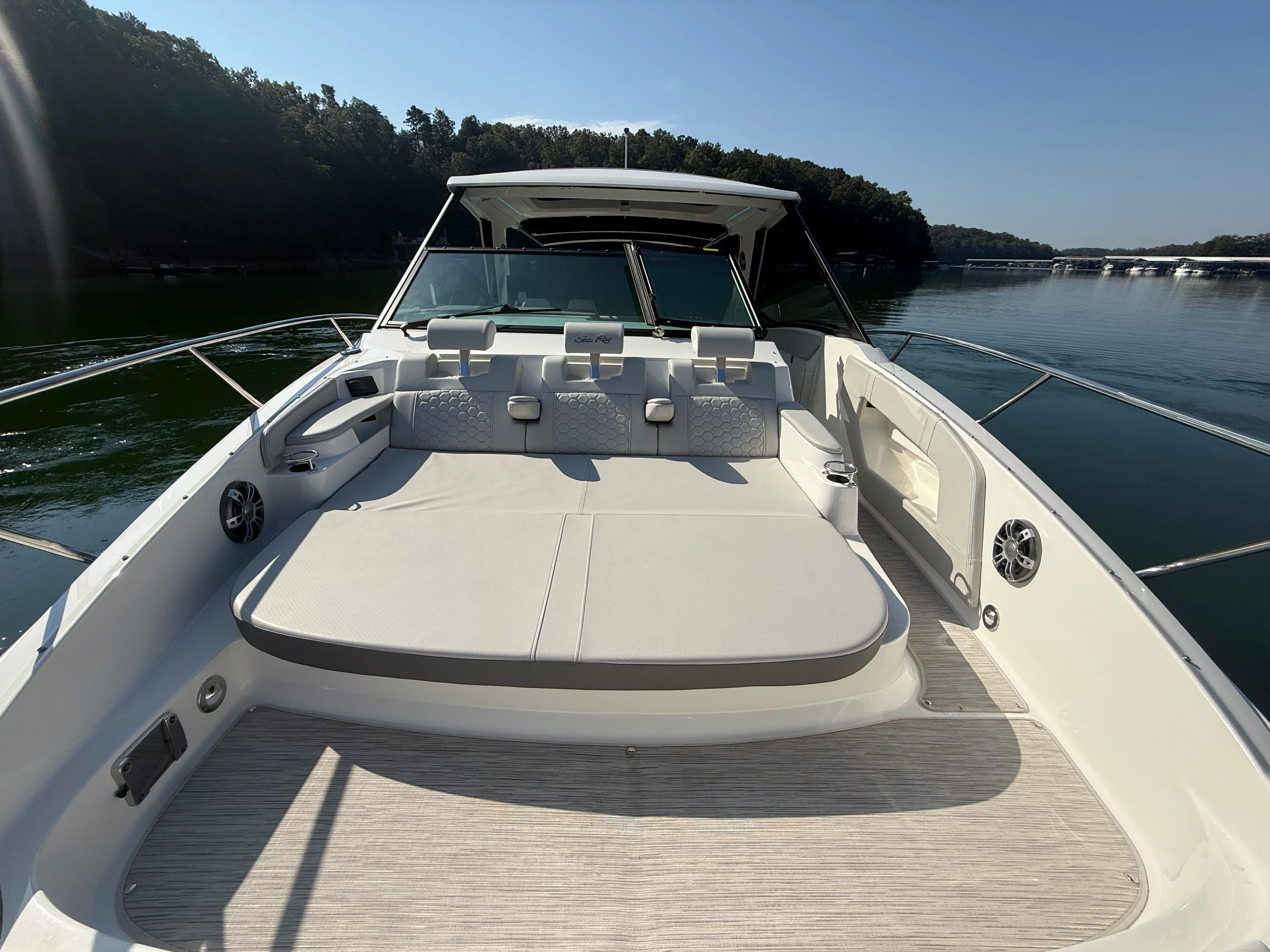 2024 Sea Ray 320 SUNDANCER Image Thumbnail #60