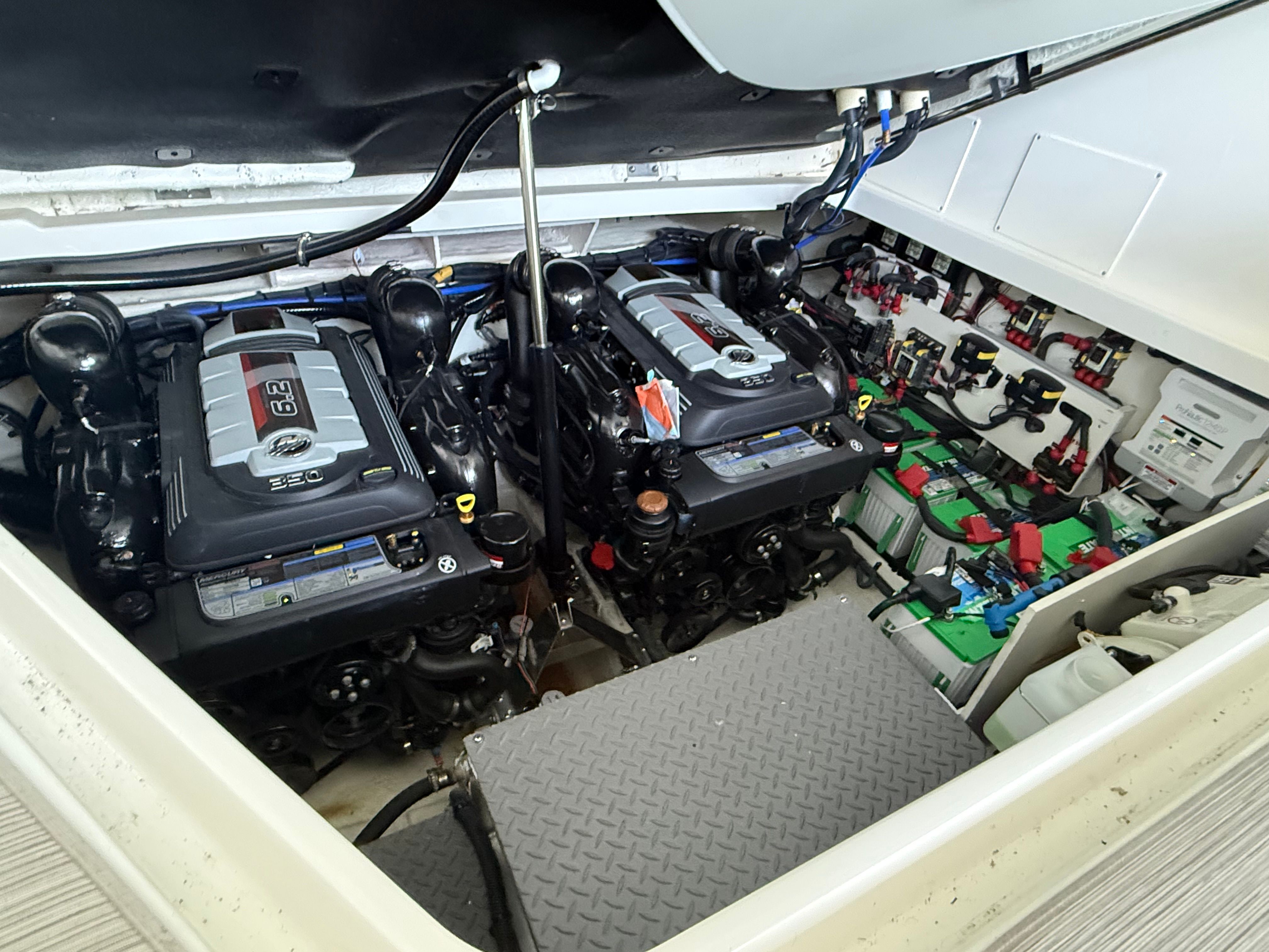 2024 Sea Ray 320 SUNDANCER Image Thumbnail #79