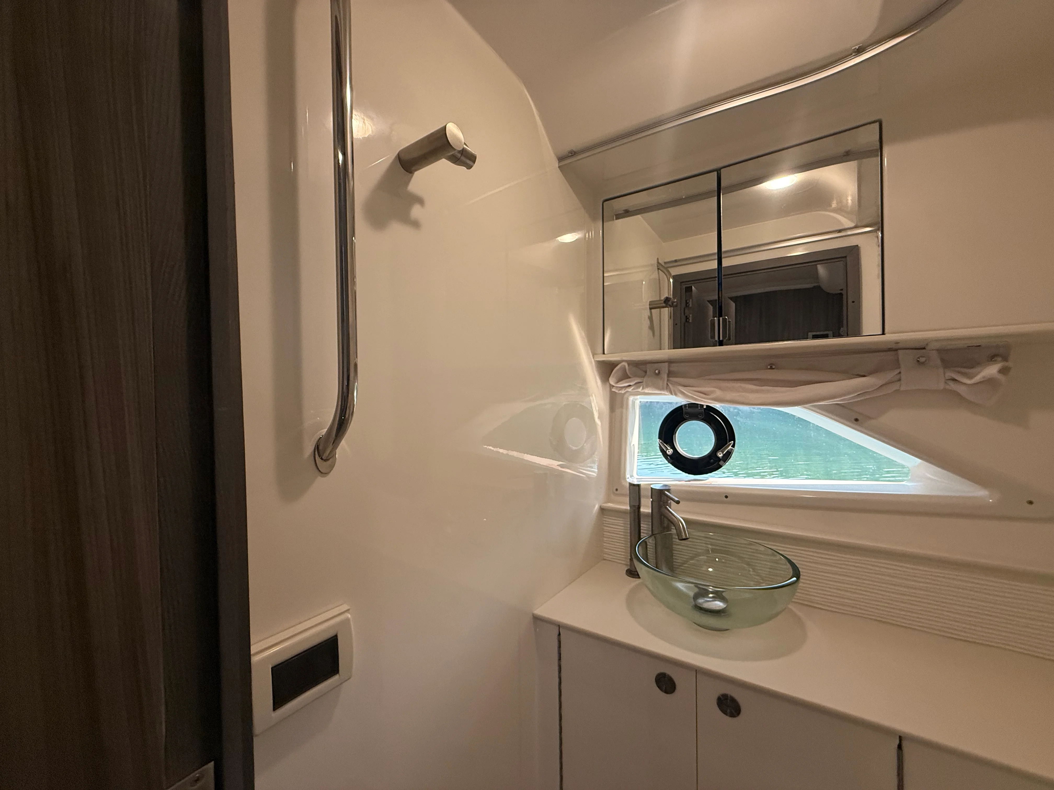 2024 Sea Ray 320 SUNDANCER Image Thumbnail #72