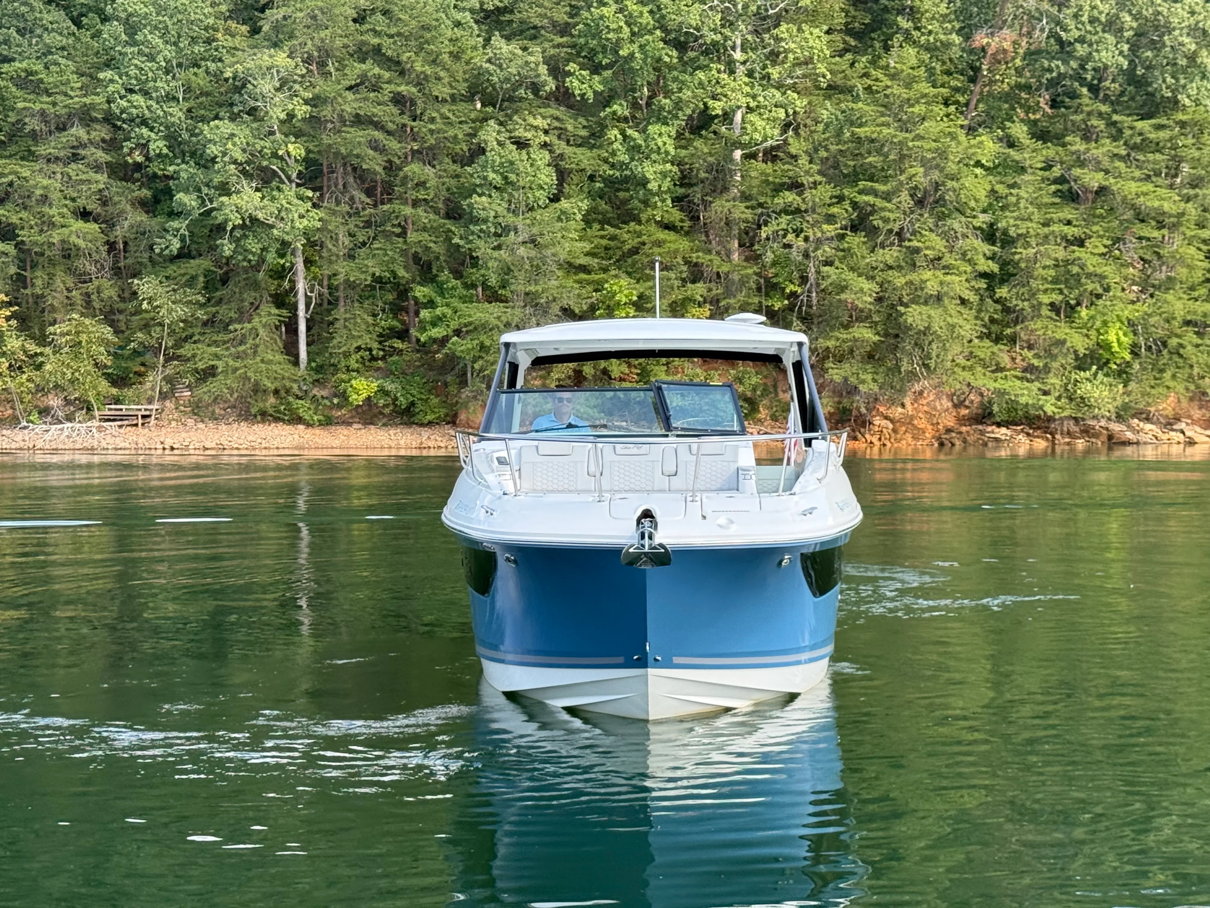 2024 Sea Ray 320 SUNDANCER Image Thumbnail #2