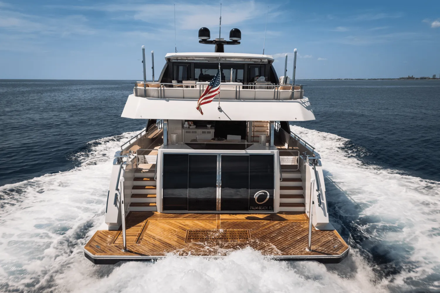 2022 Ocean Alexander 30R Image Thumbnail #3