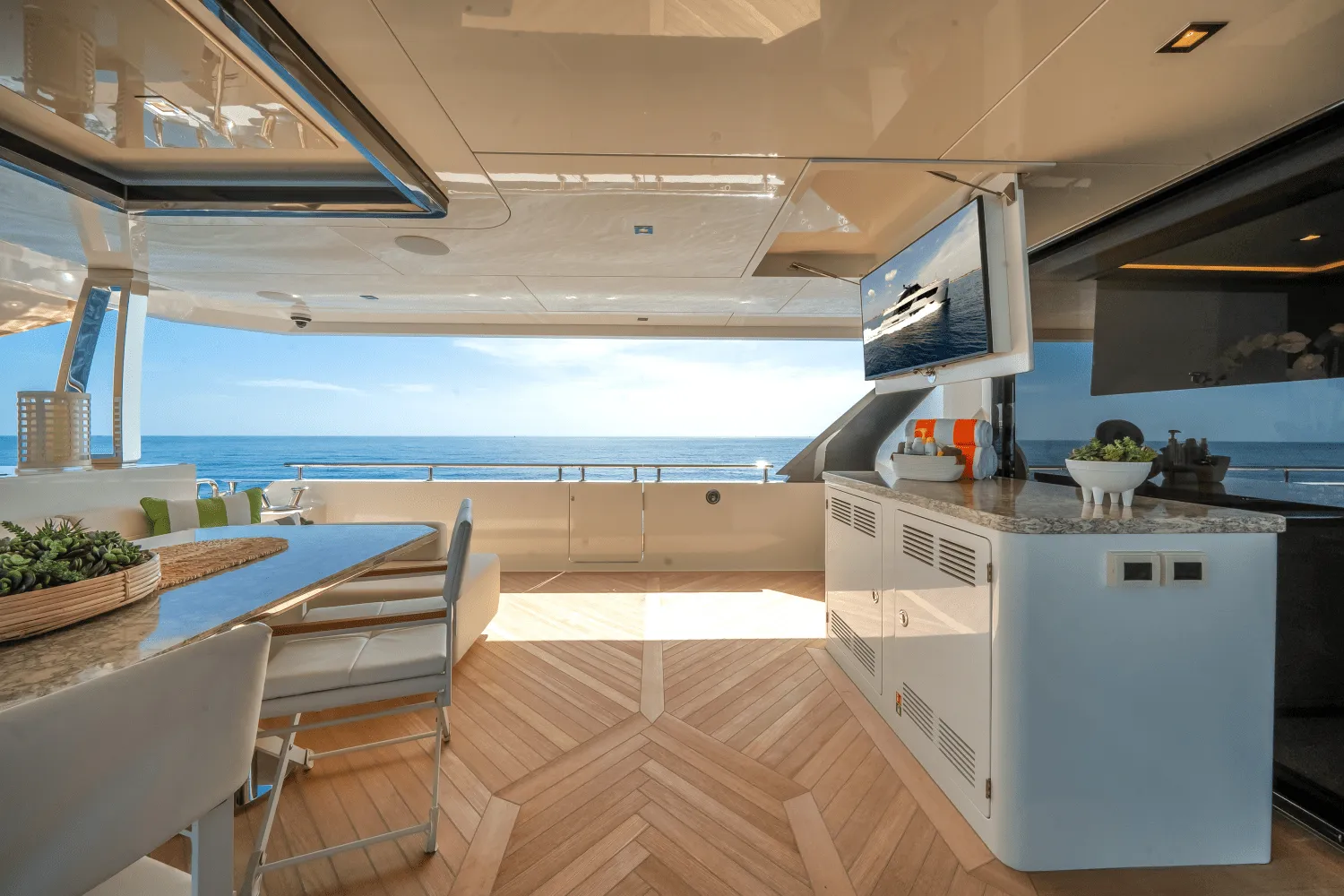 2022 Ocean Alexander 30R Image Thumbnail #86