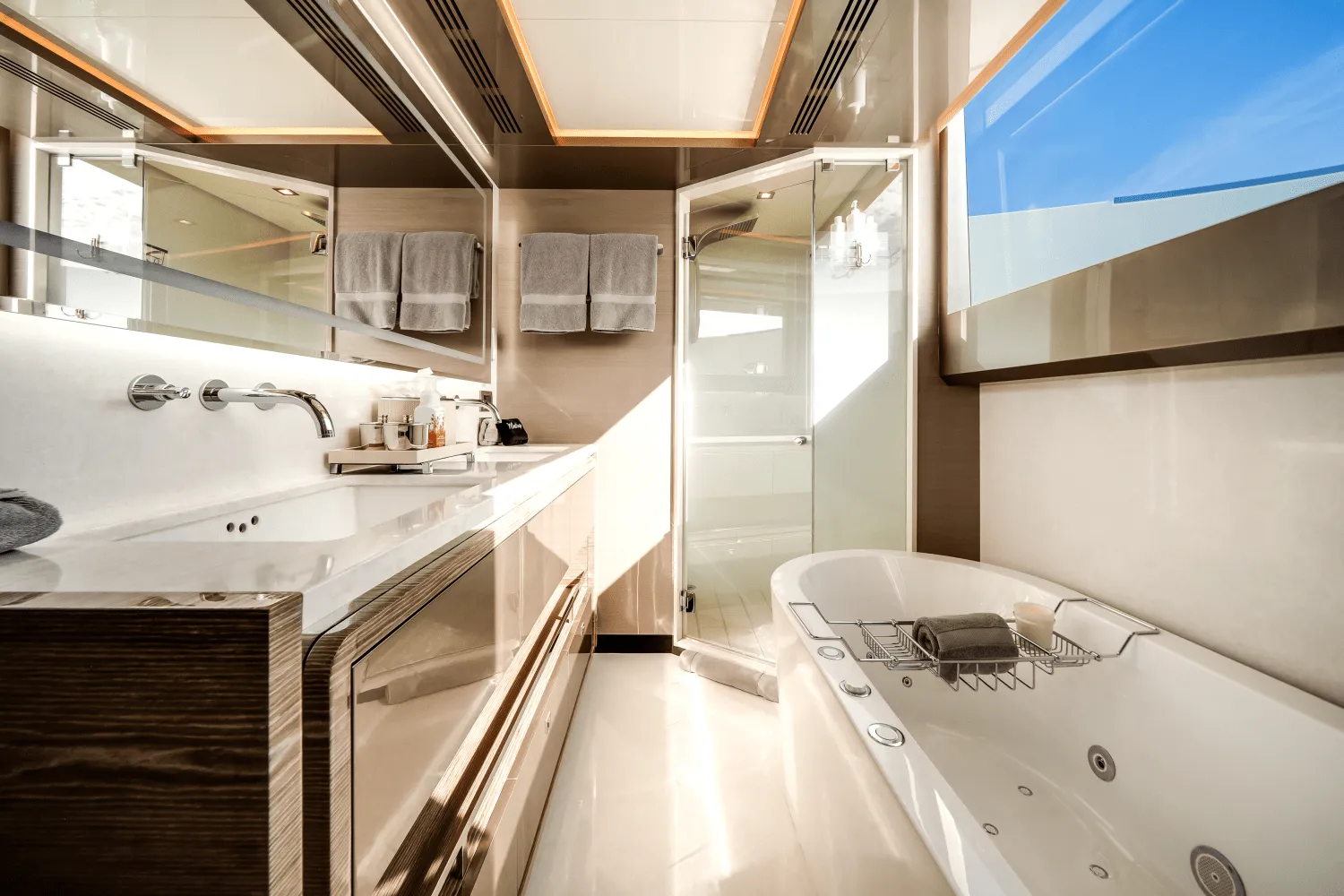 2022 Ocean Alexander 30R Image Thumbnail #46