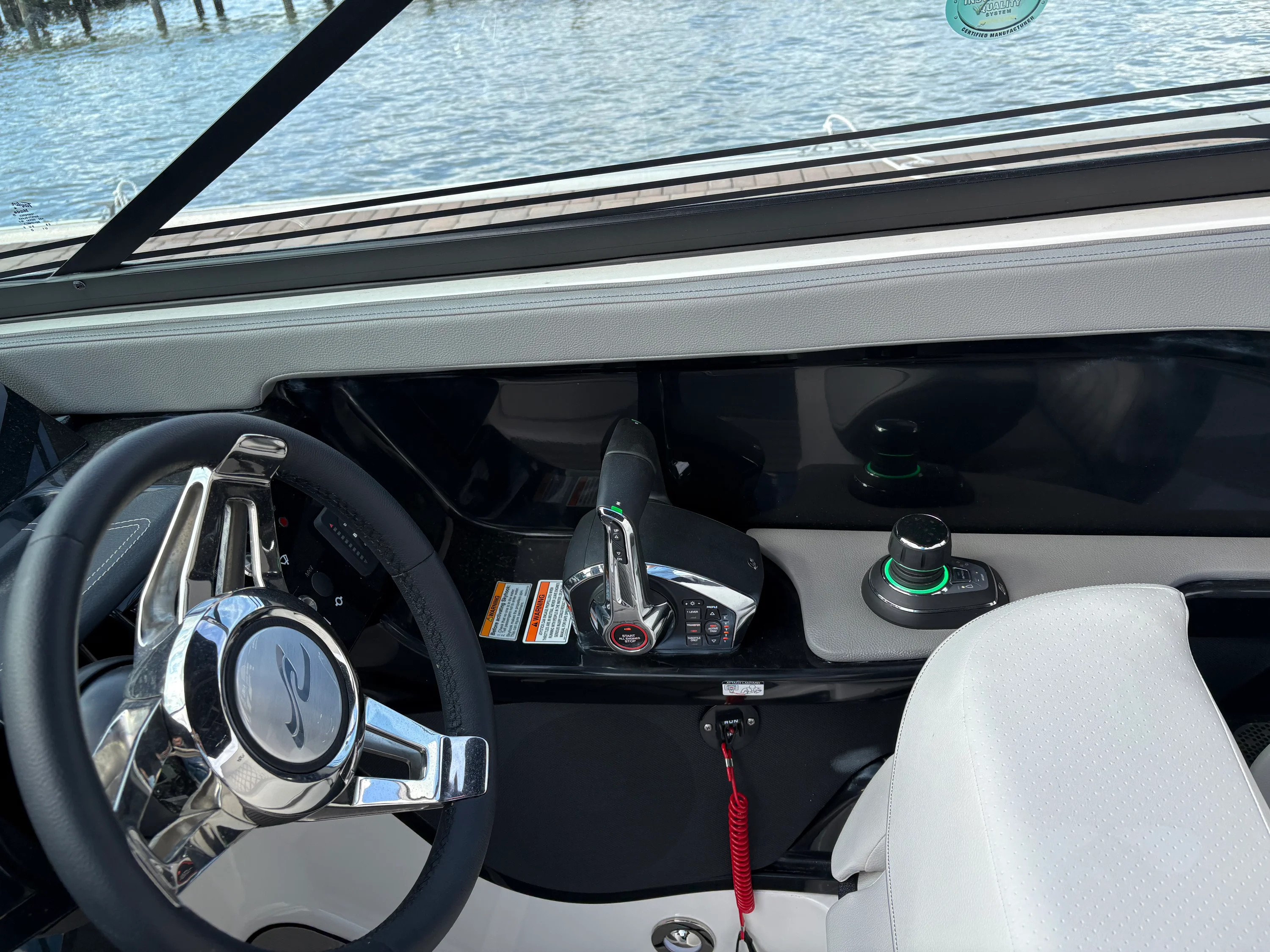 2026 Sea Ray SLX 280 Outboard Image Thumbnail #21