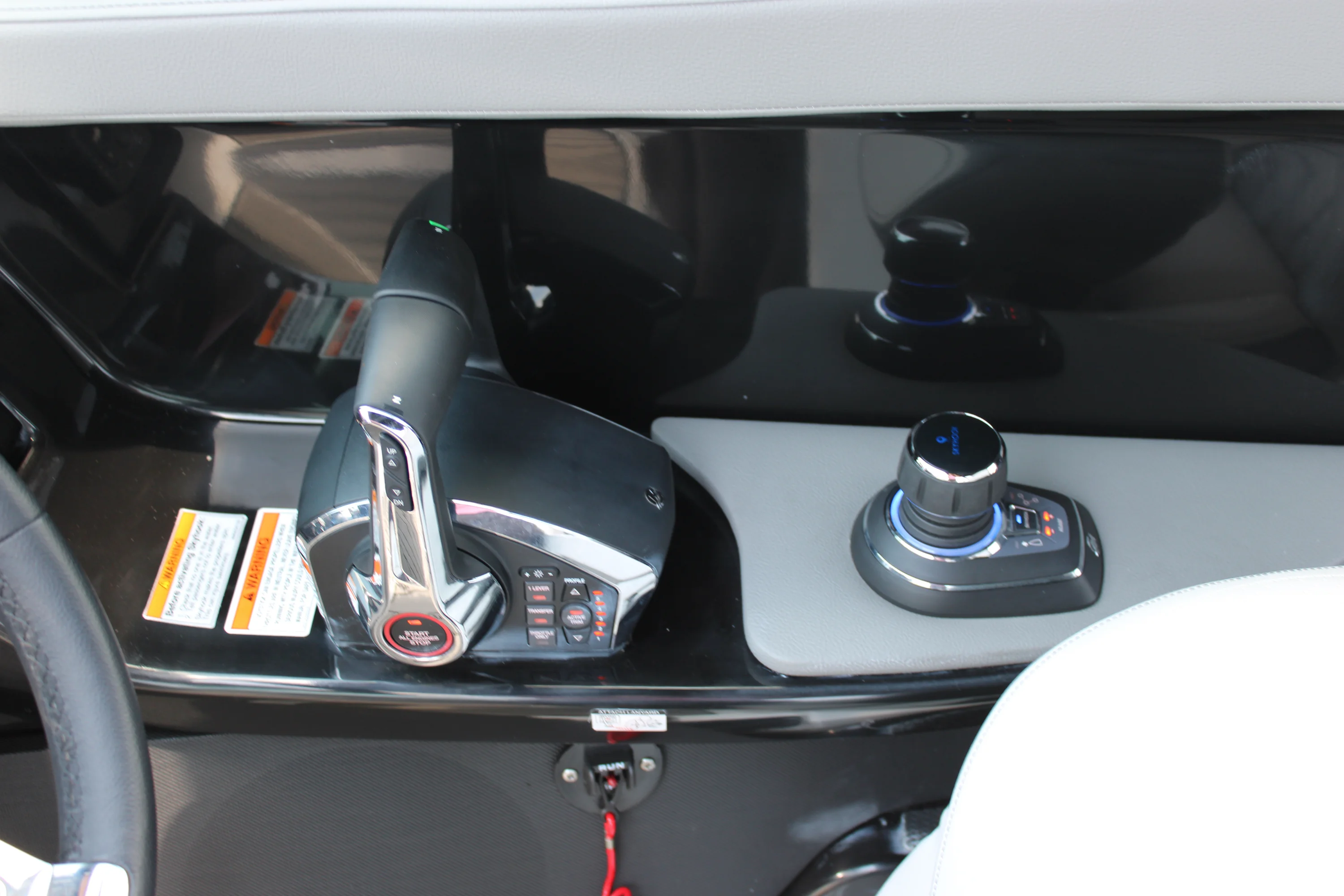 2026 Sea Ray SLX 280 Outboard Image Thumbnail #54