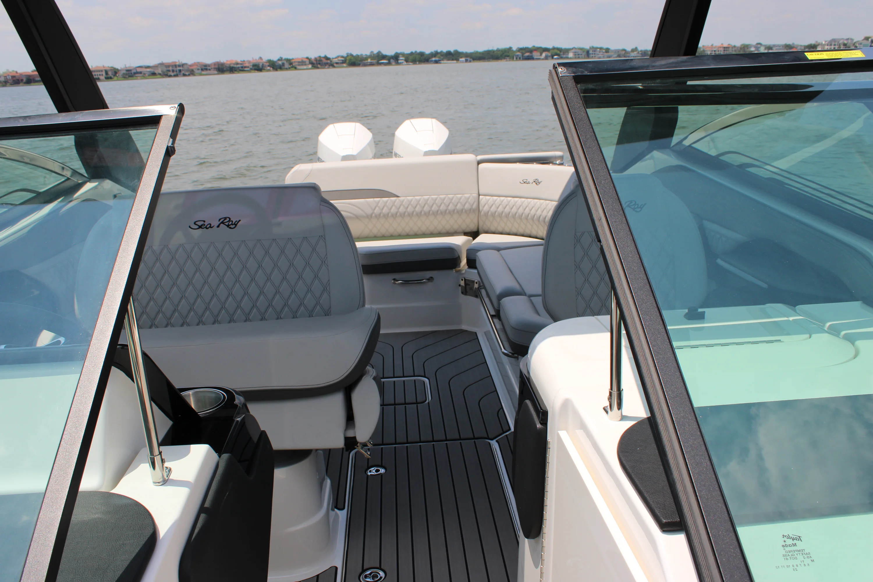 2026 Sea Ray SLX 280 Outboard Image Thumbnail #31