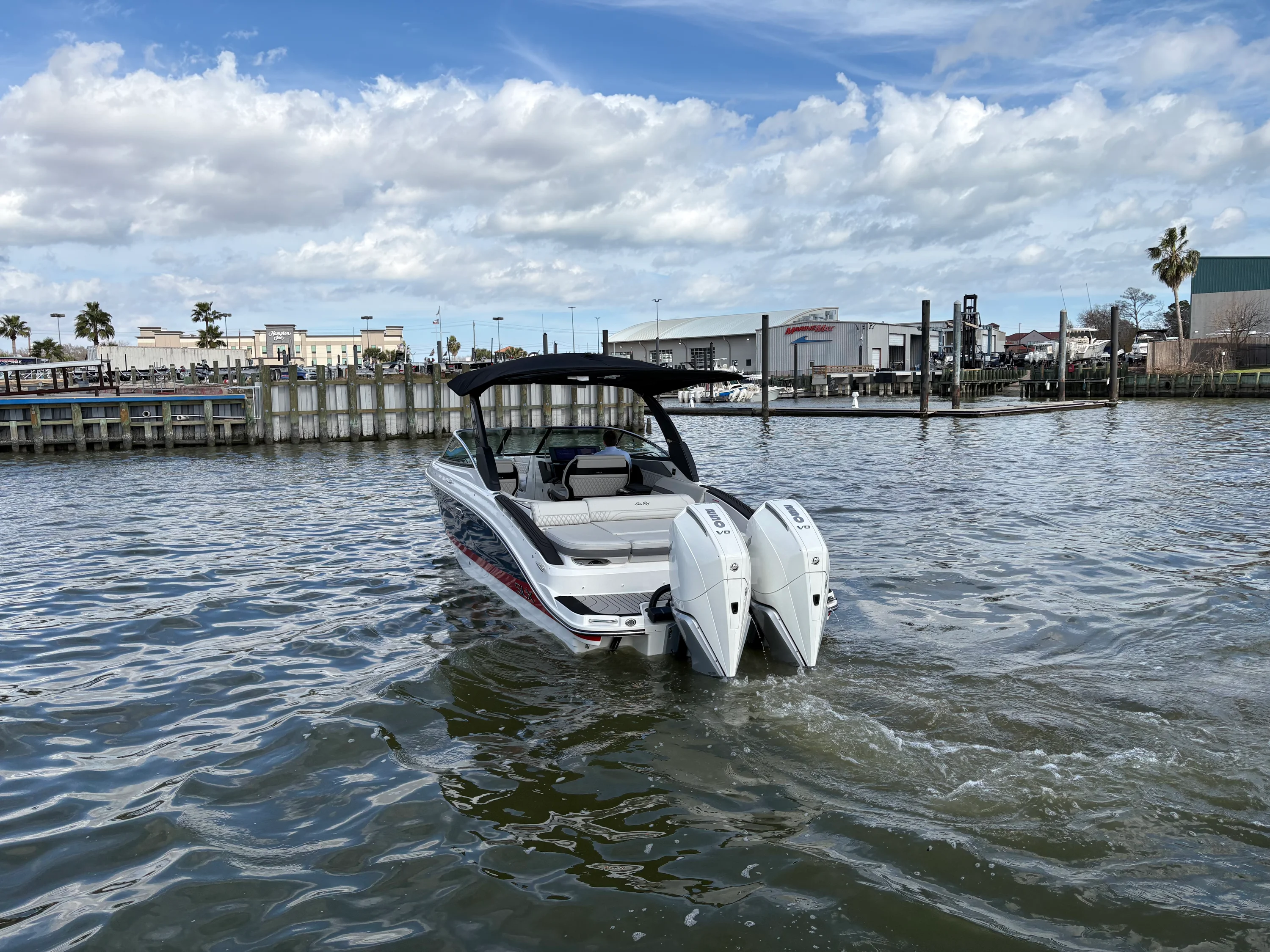 2026 Sea Ray SLX 280 Outboard Image Thumbnail #2