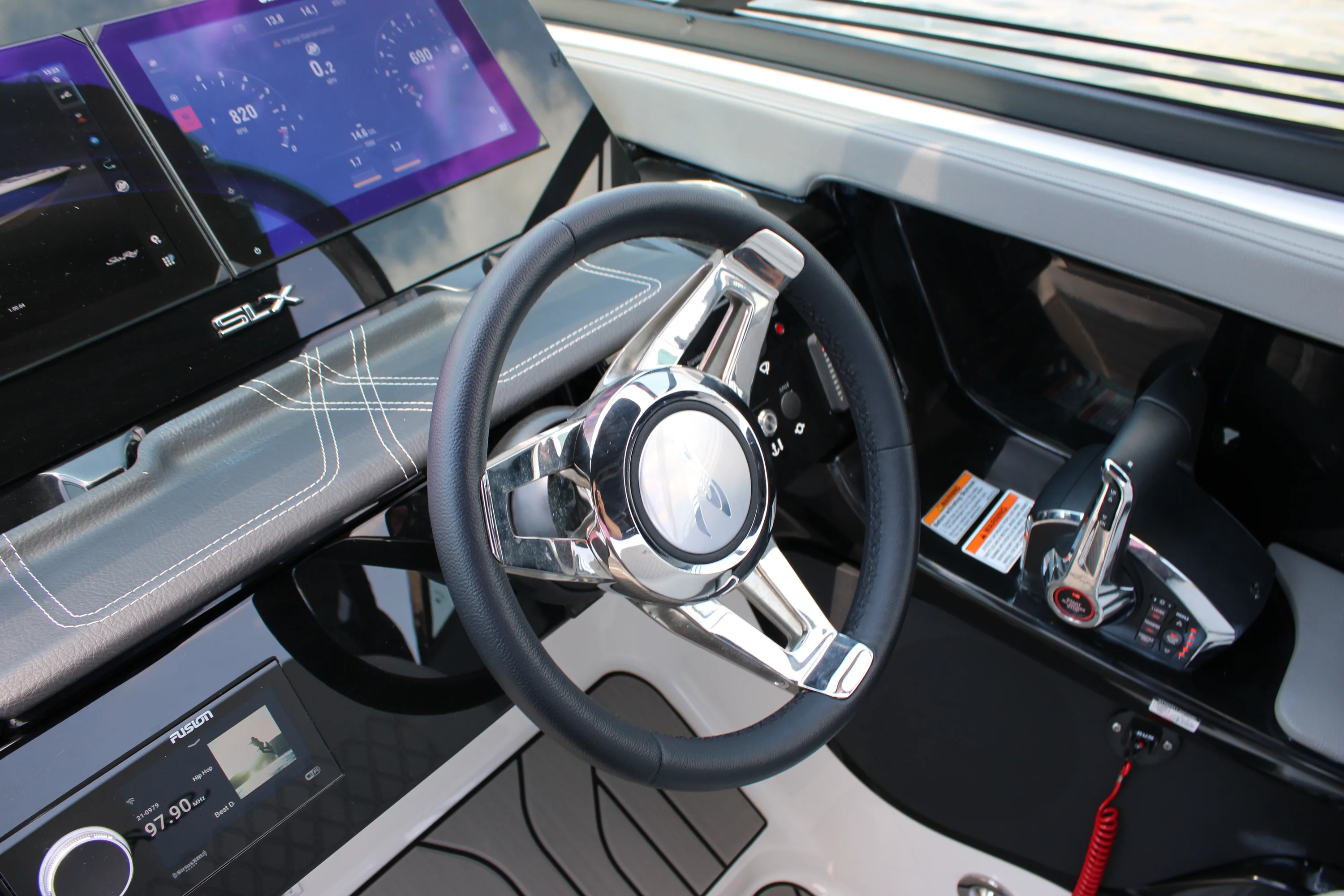 2026 Sea Ray SLX 280 Outboard Image Thumbnail #56
