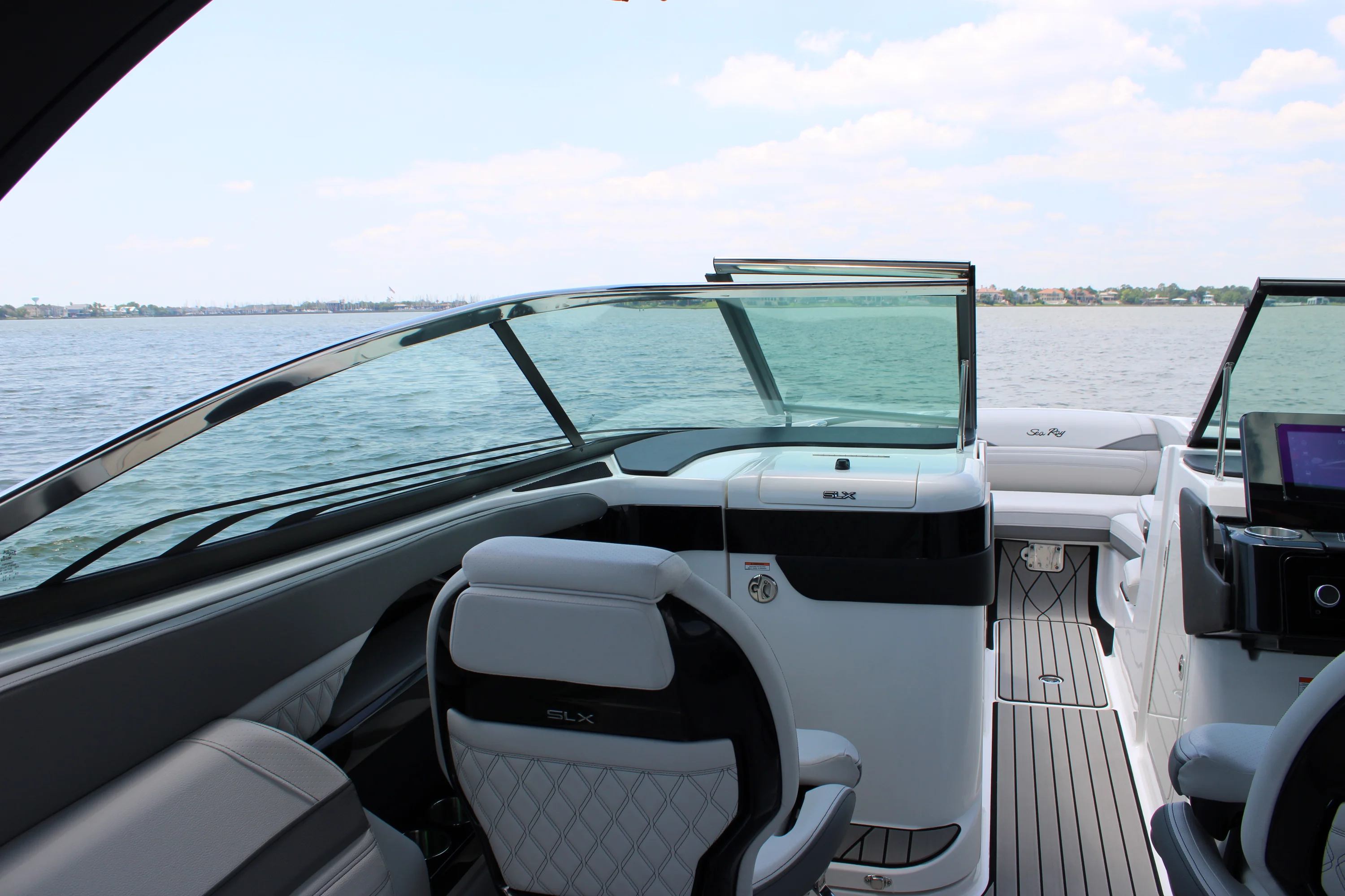 2026 Sea Ray SLX 280 Outboard Image Thumbnail #63
