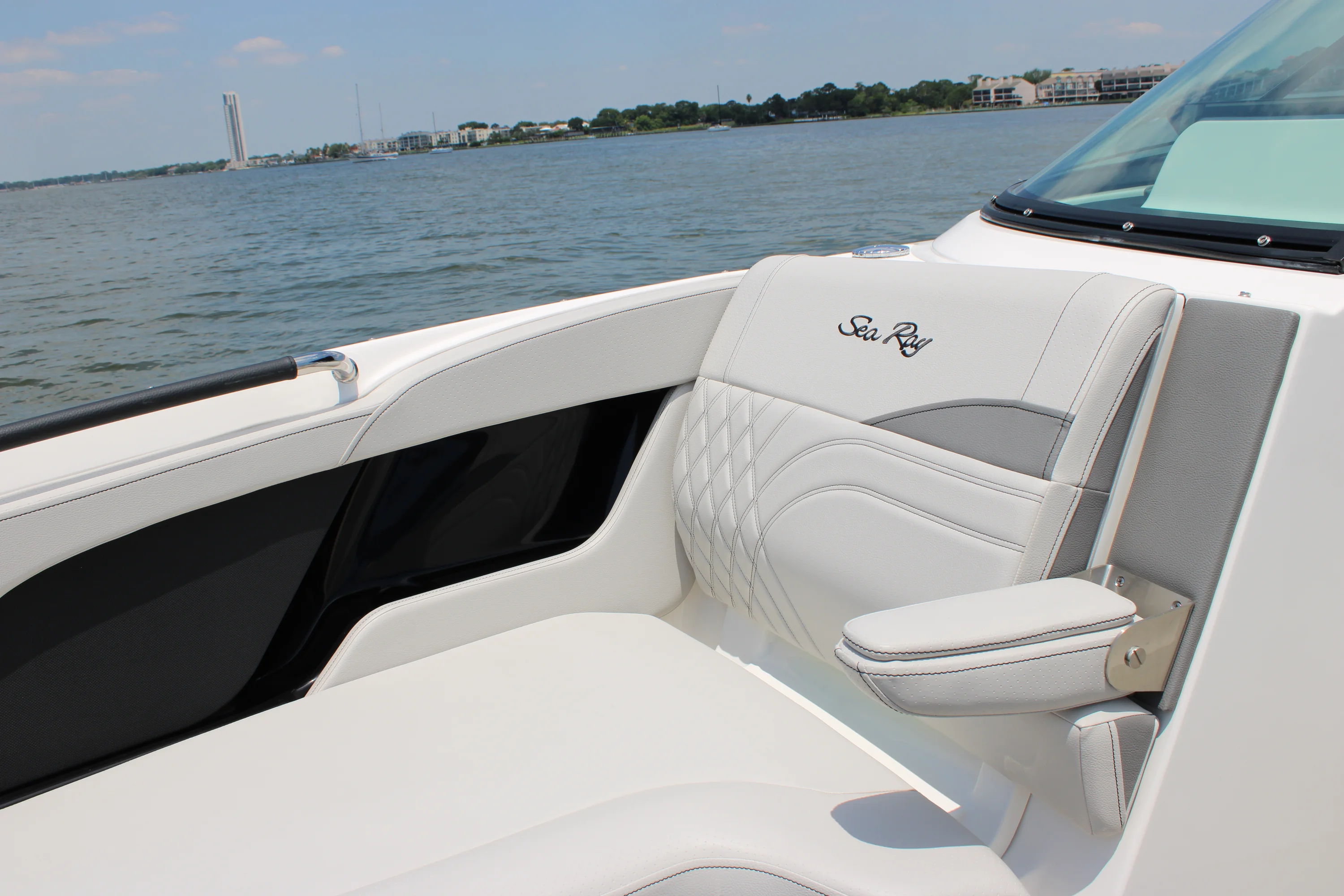 2026 Sea Ray SLX 280 Outboard Image Thumbnail #45
