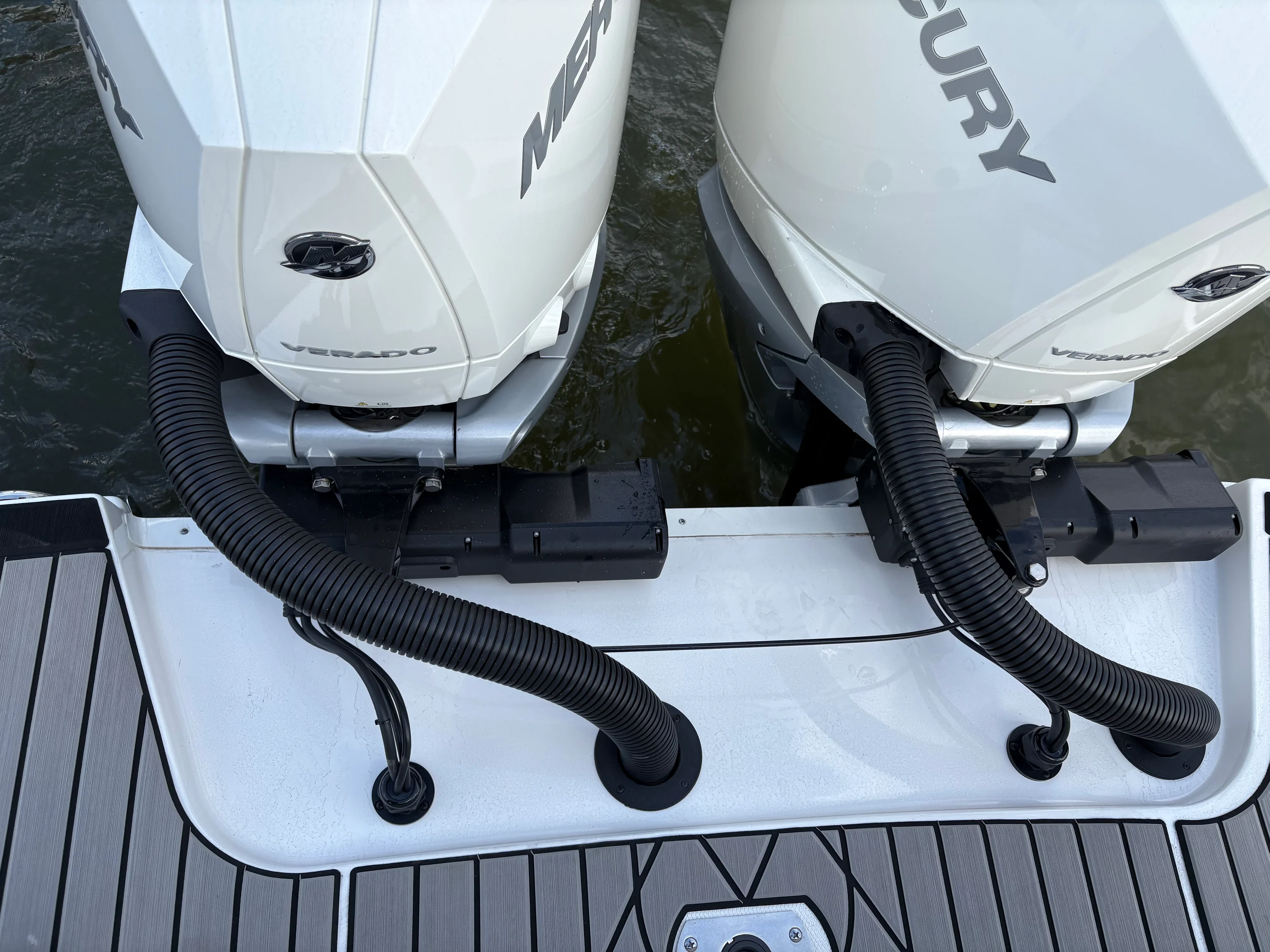 2026 Sea Ray SLX 280 Outboard Image Thumbnail #29