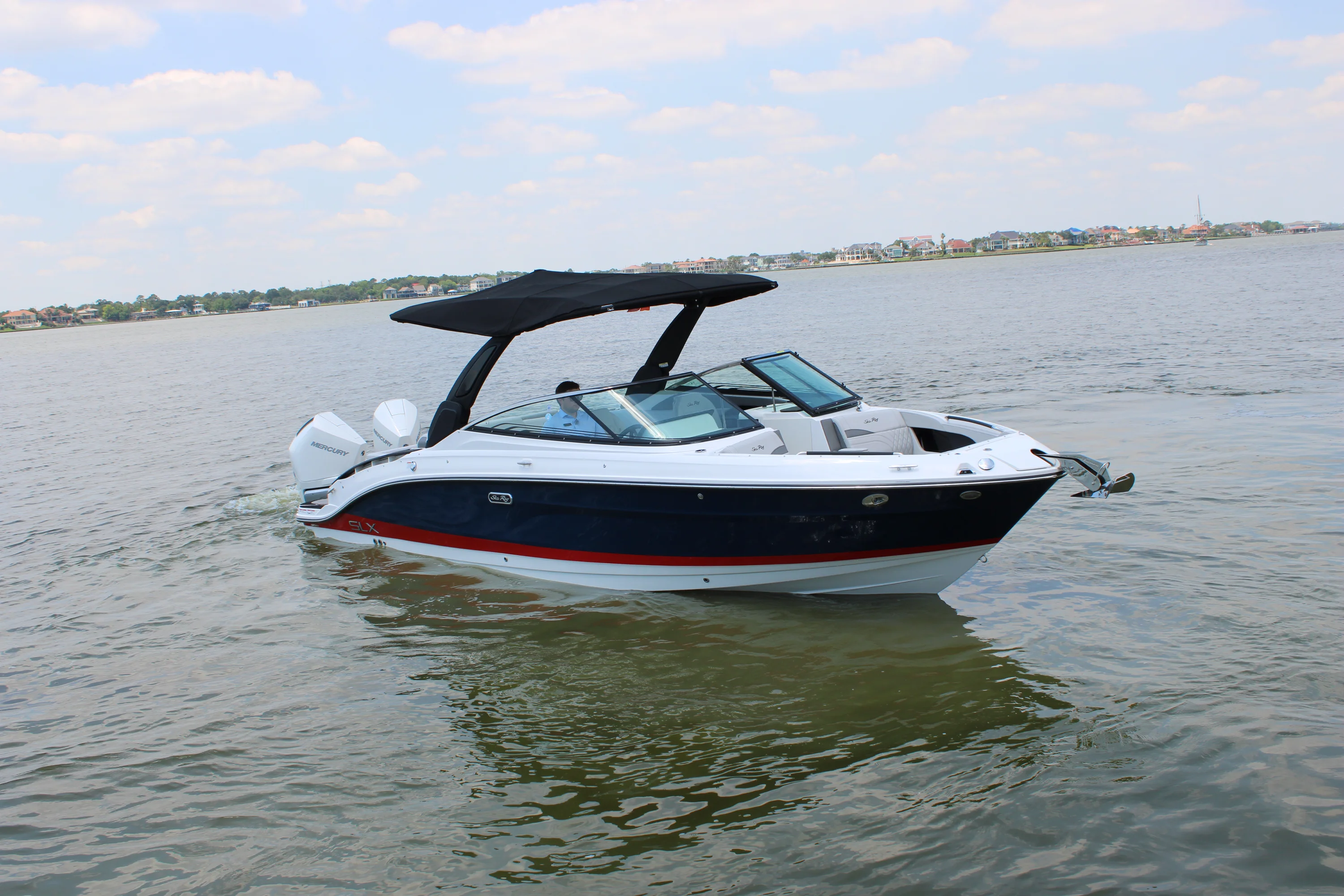 2026 Sea Ray SLX 280 Outboard Image Thumbnail #9