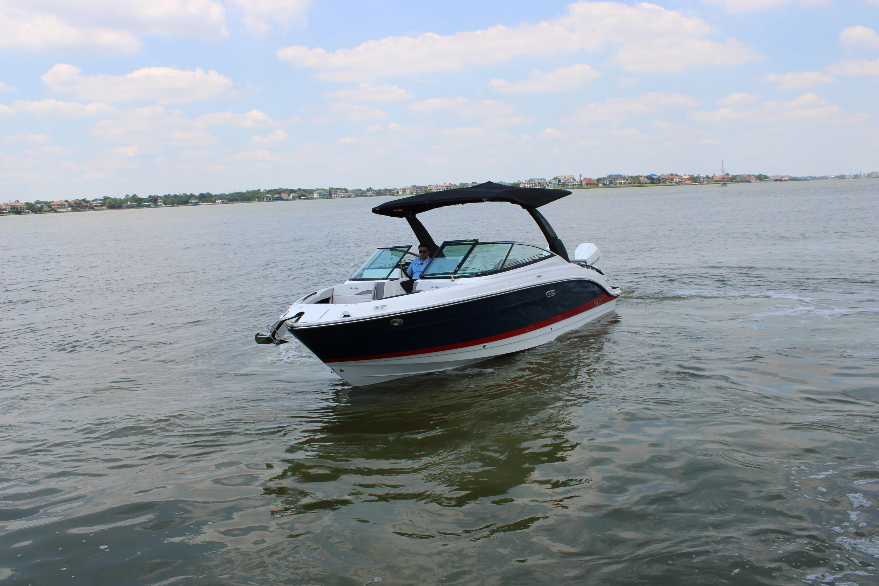 2026 Sea Ray SLX 280 Outboard Image Thumbnail #3
