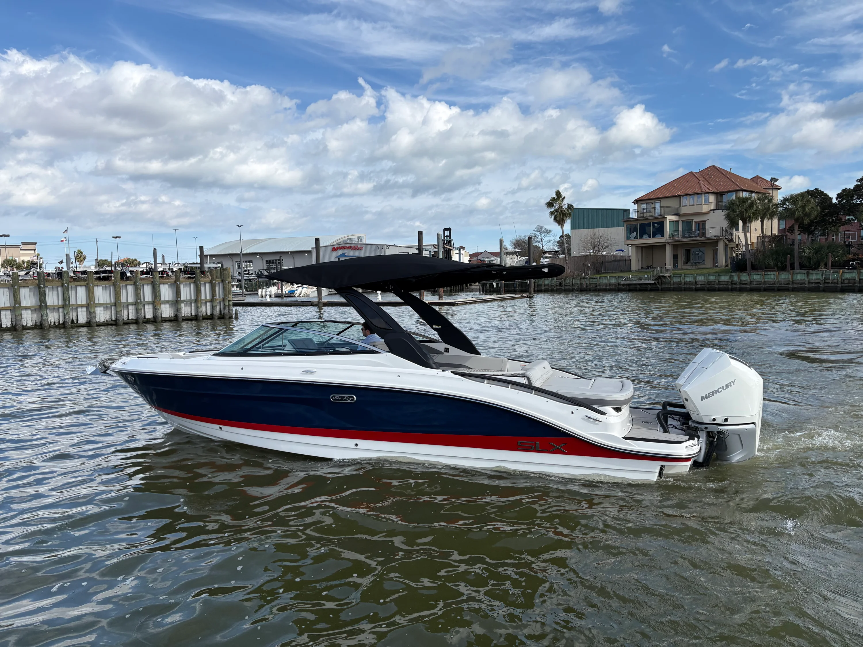 2026 Sea Ray SLX 280 Outboard Image Thumbnail #0