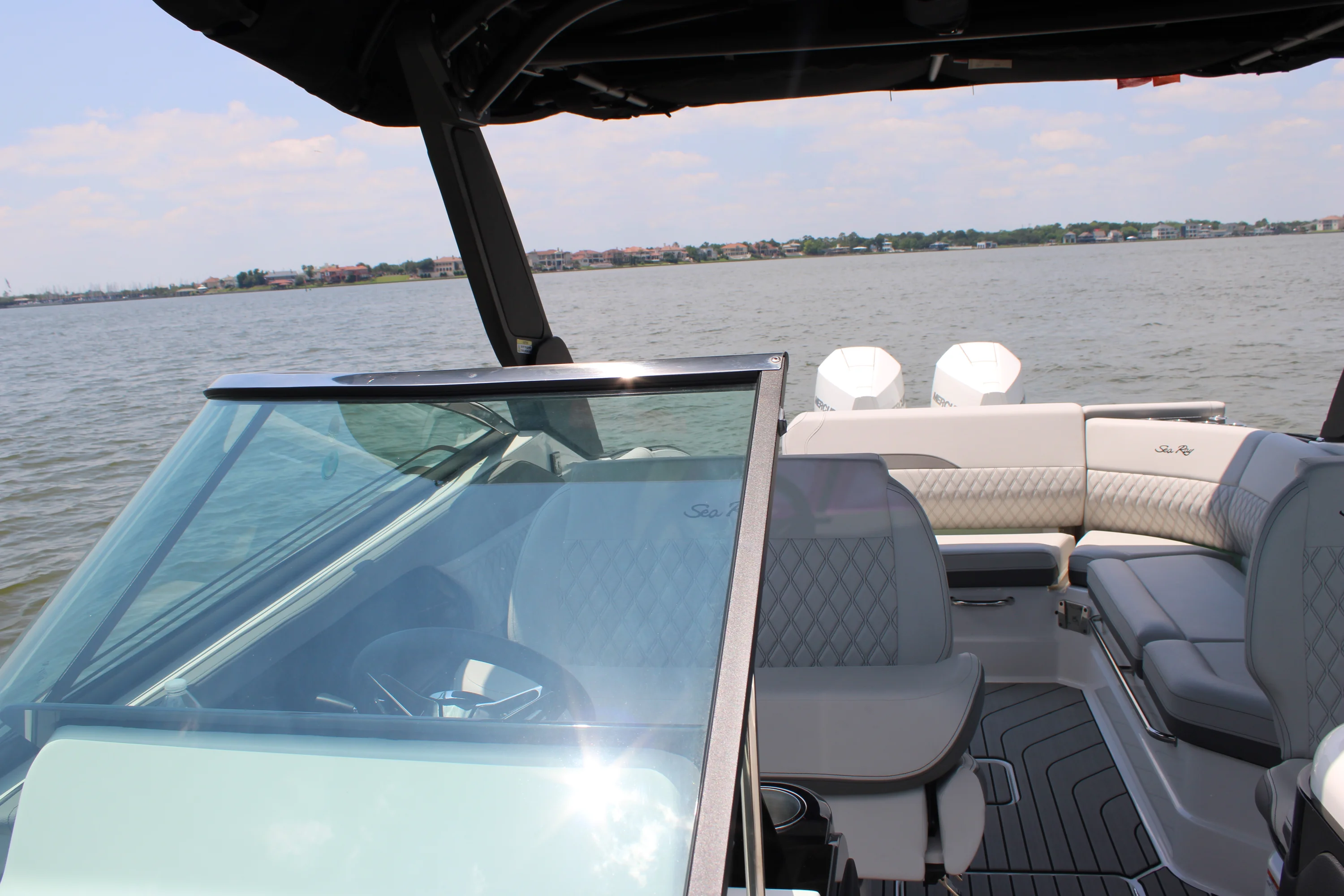 2026 Sea Ray SLX 280 Outboard Image Thumbnail #32