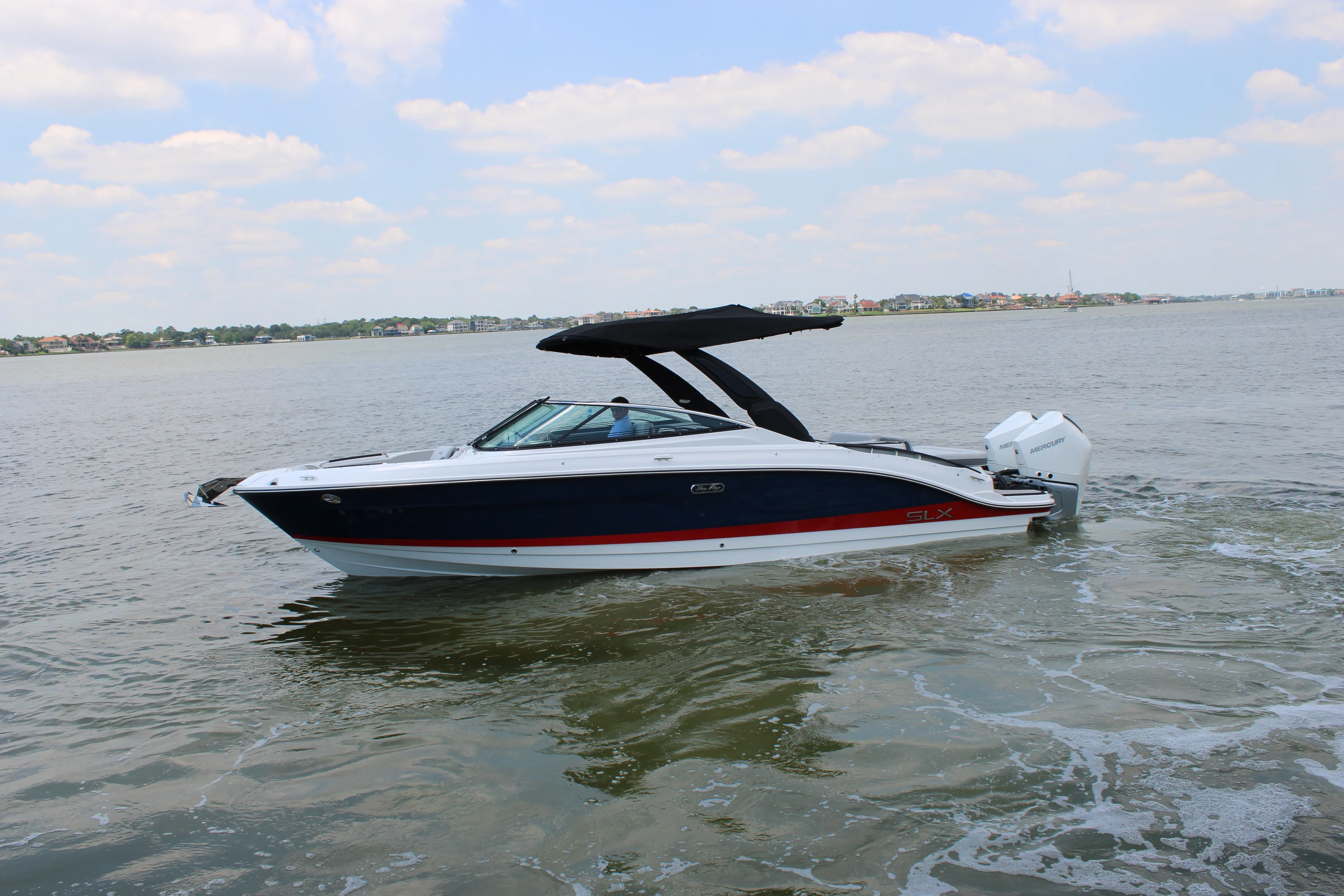 2026 Sea Ray SLX 280 Outboard Image Thumbnail #0
