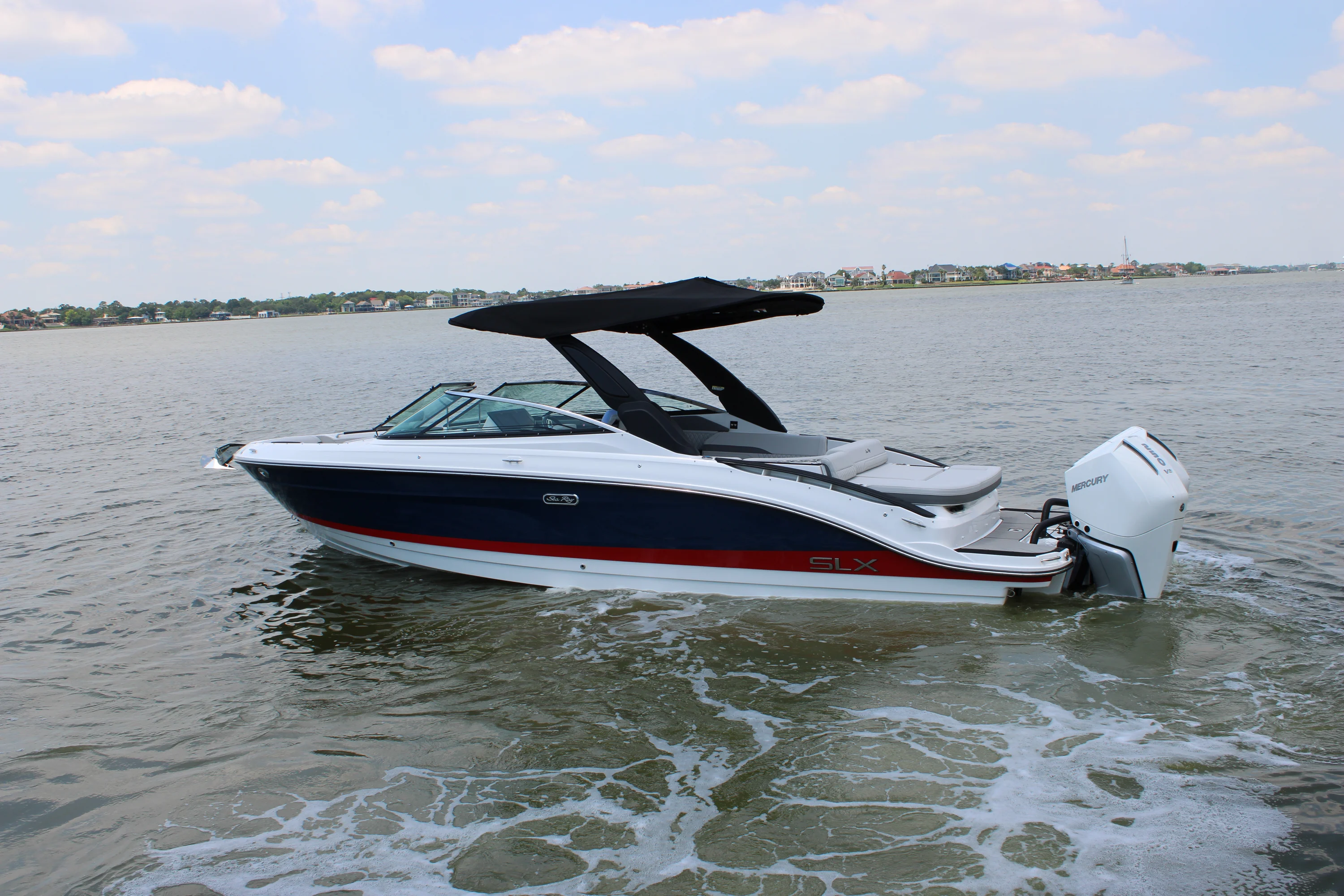 2026 Sea Ray SLX 280 Outboard Image Thumbnail #21