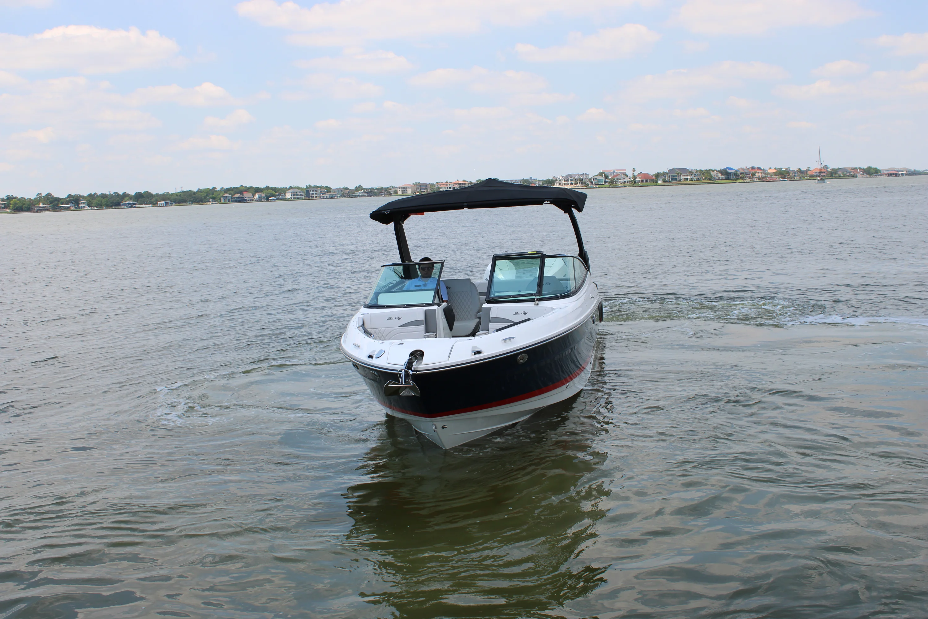 2026 Sea Ray SLX 280 Outboard Image Thumbnail #4
