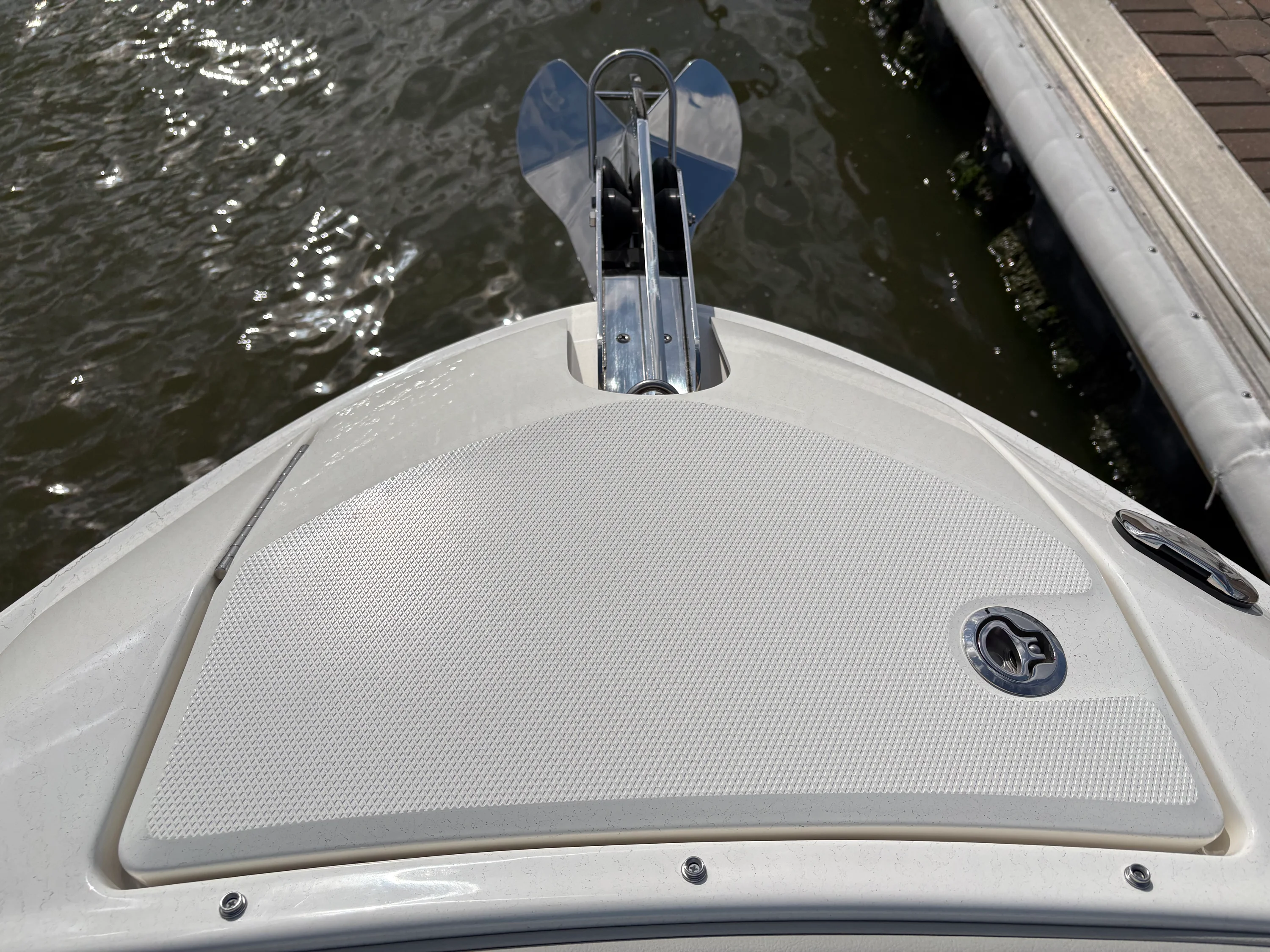 2026 Sea Ray SLX 280 Outboard Image Thumbnail #12