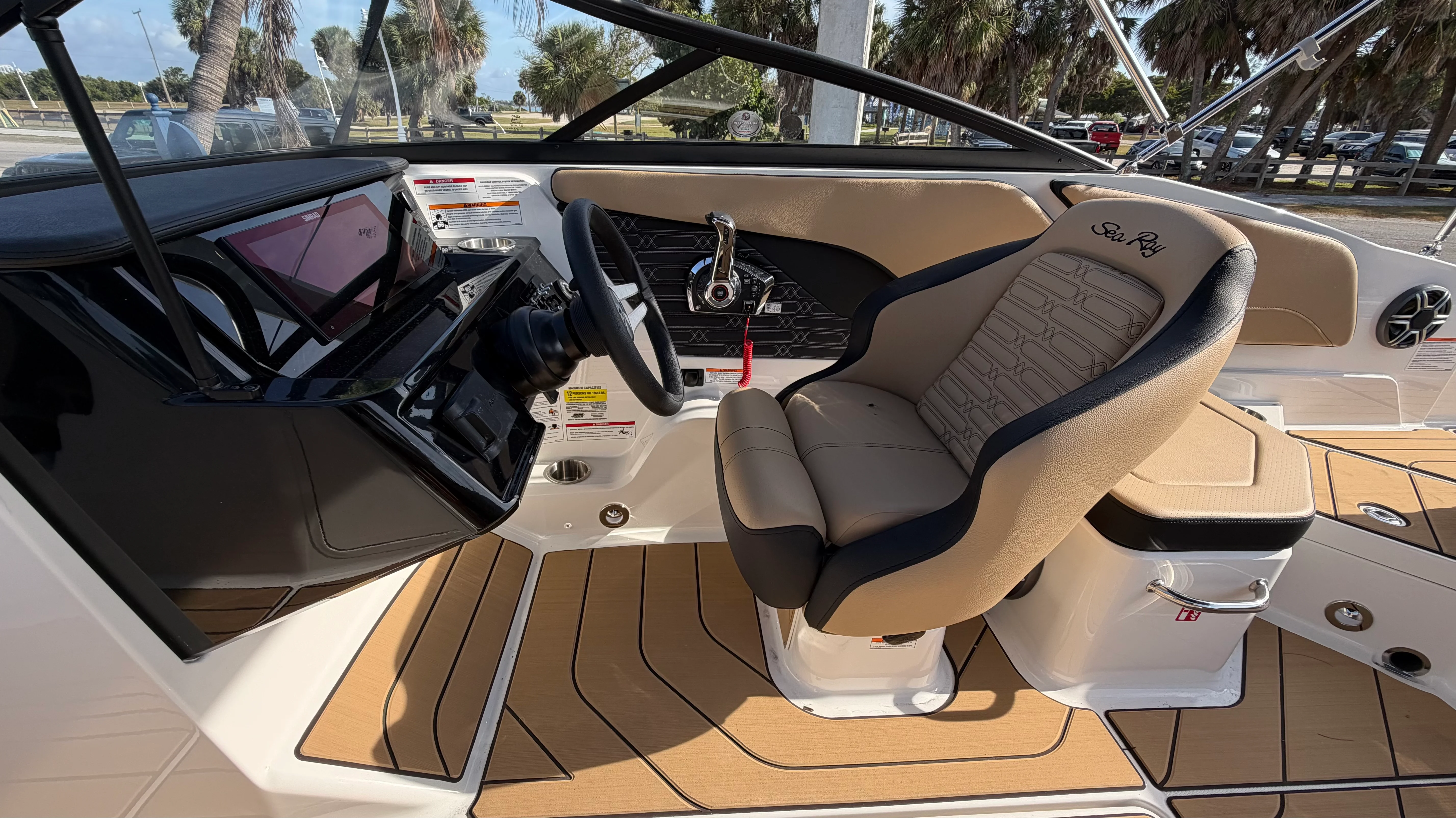 2026 Sea Ray SPX 210 Outboard Image Thumbnail #10