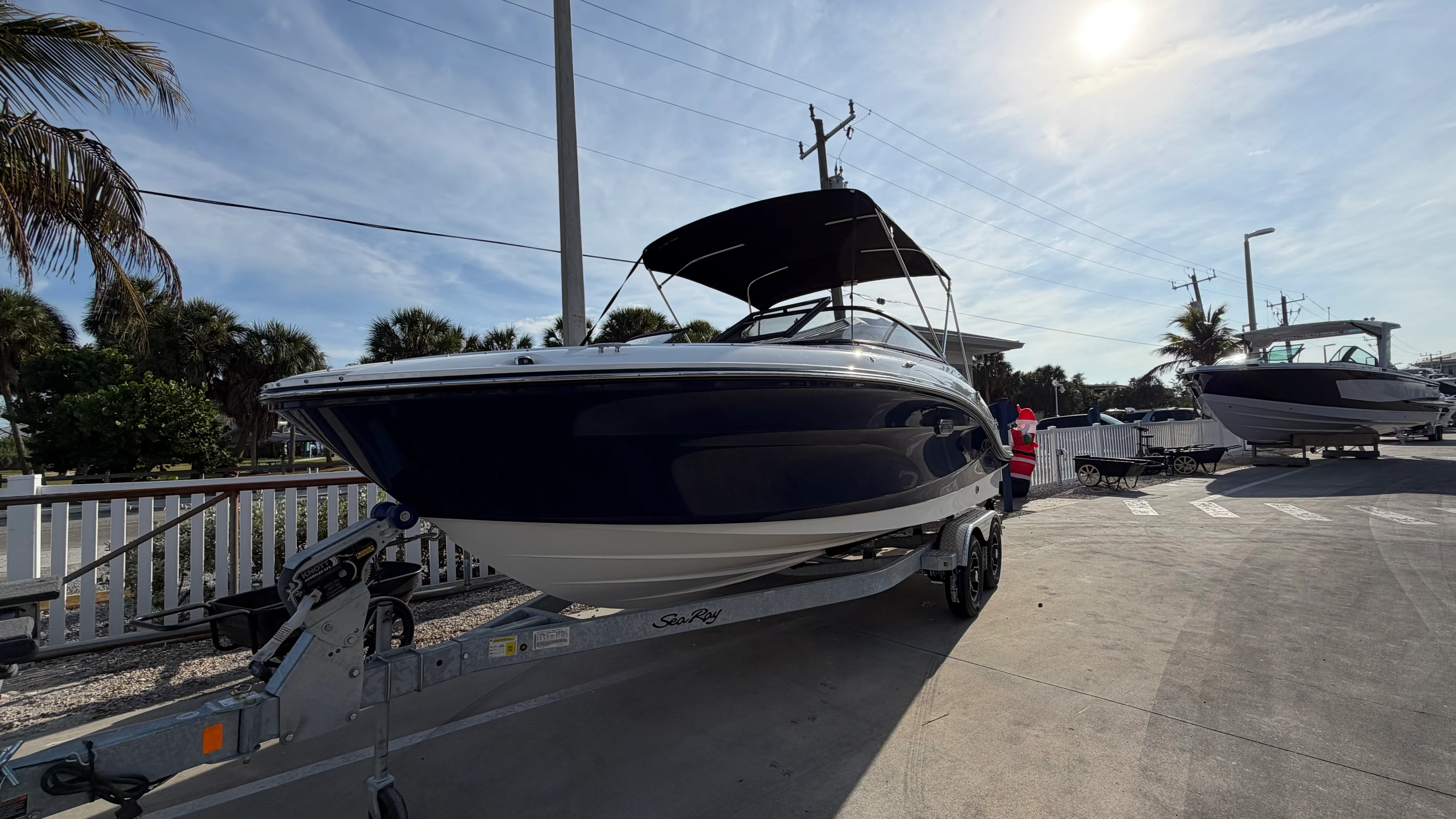 2026 Sea Ray SPX 210 Outboard Image Thumbnail #2