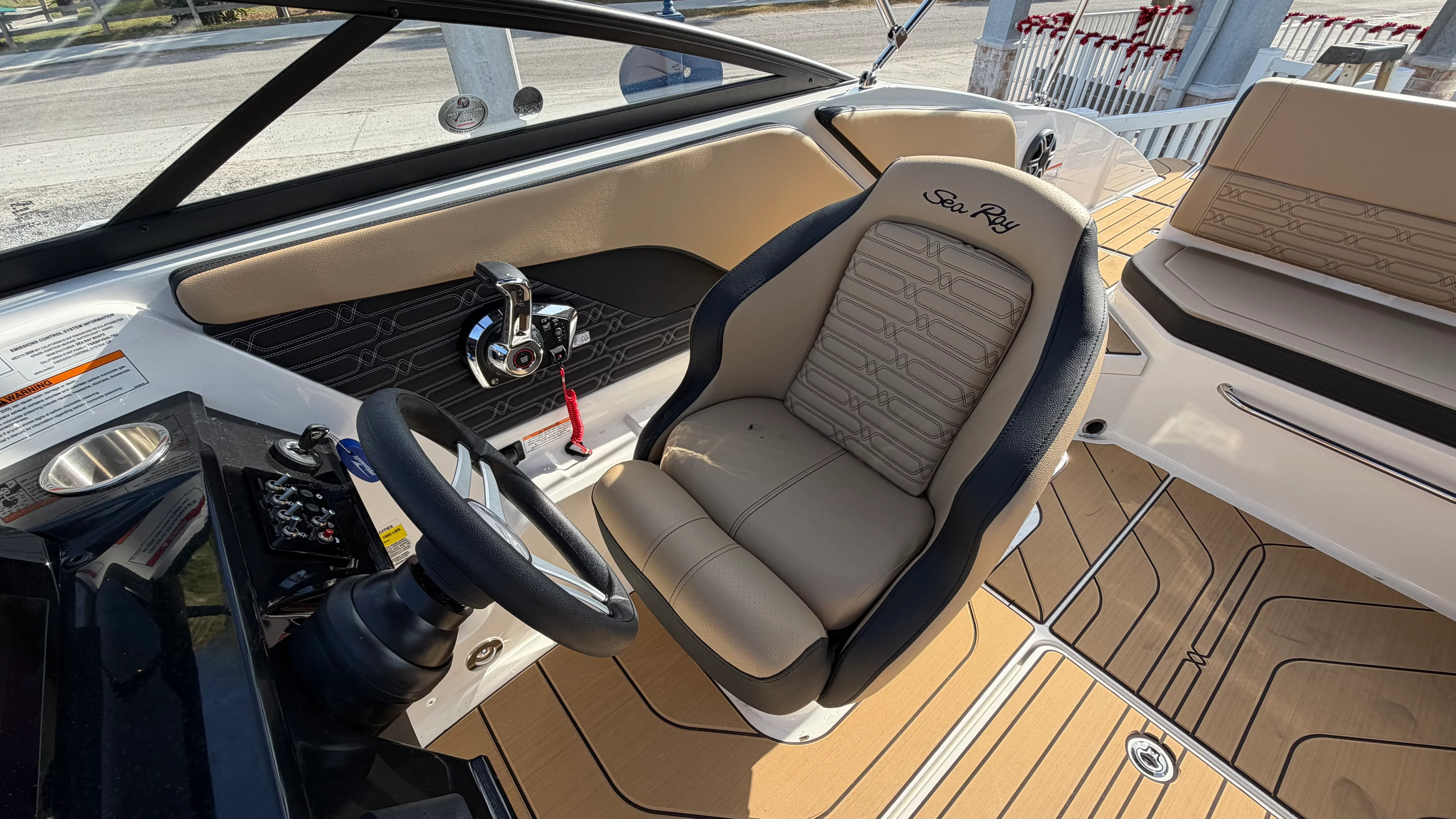 2026 Sea Ray SPX 210 Outboard Image Thumbnail #11