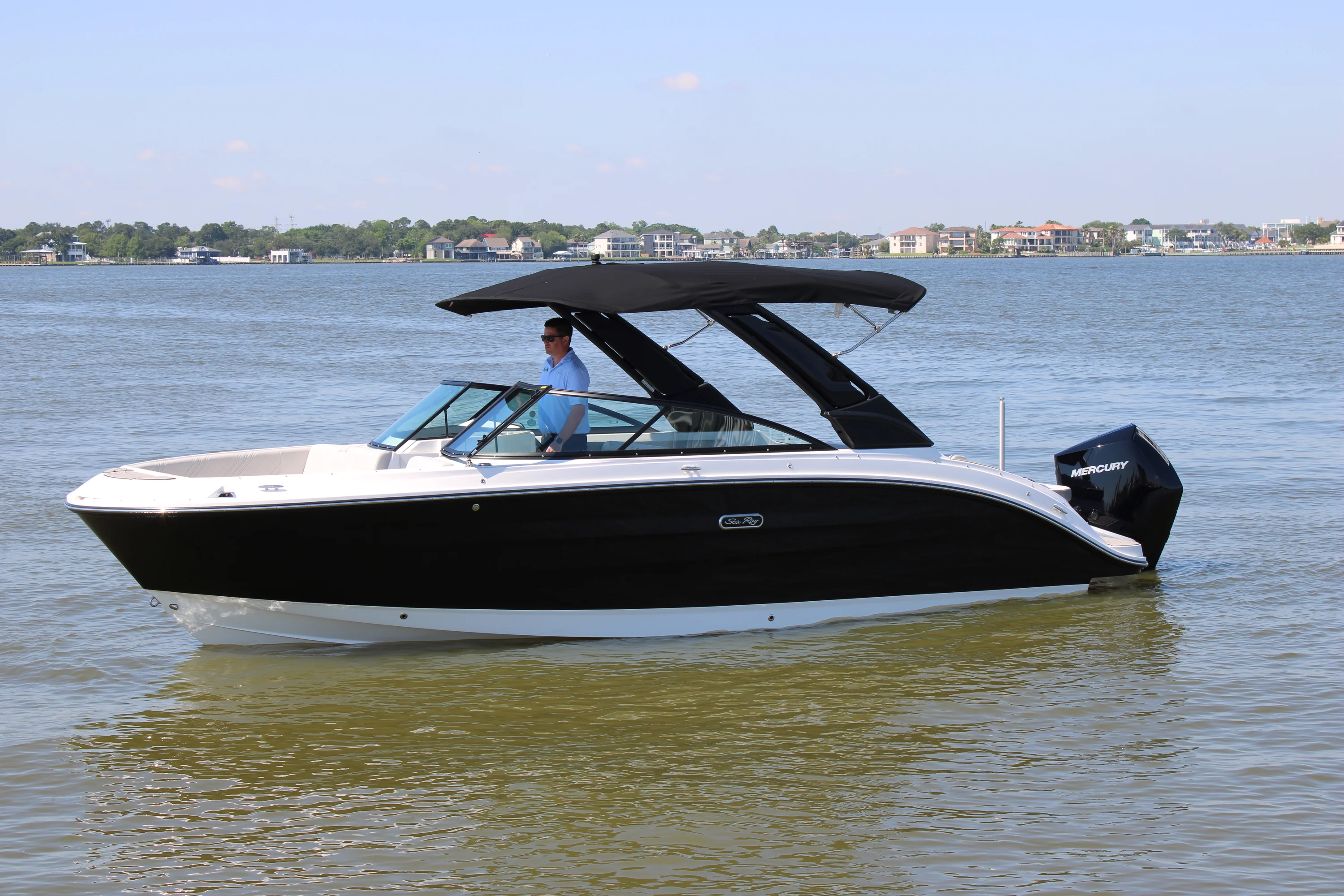 2026 Sea Ray SDX 250 Outboard Image Thumbnail #16